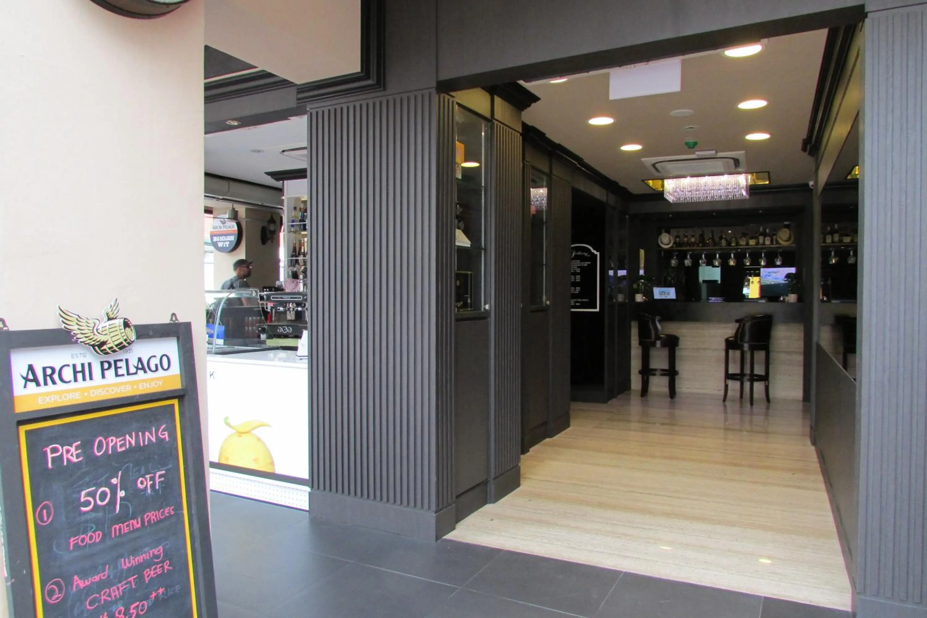 Facade/entrance in The Southbridge Hotel