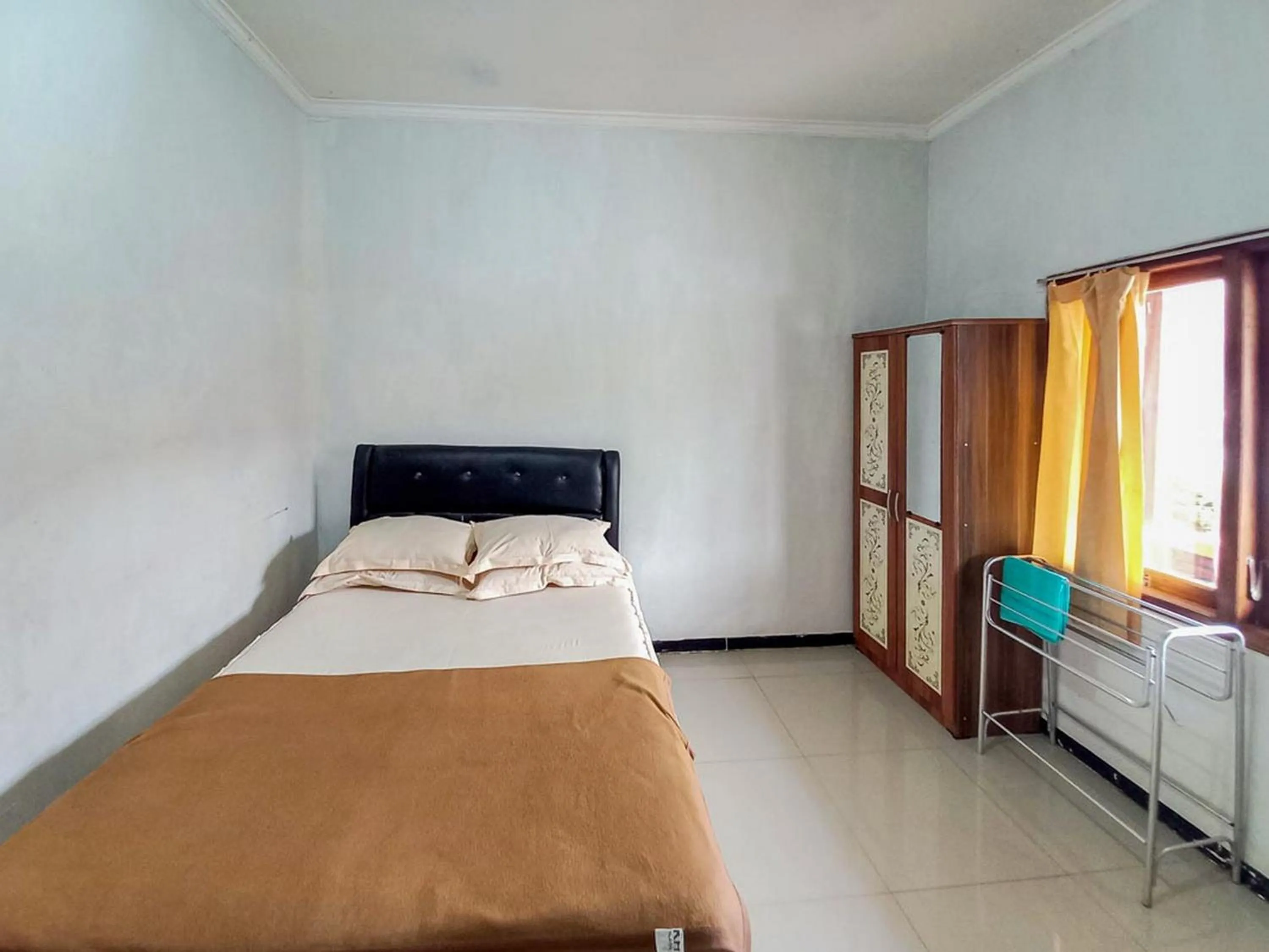 Bedroom, Bed in Villa Kampoeng City Pacet Mitra RedDoorz