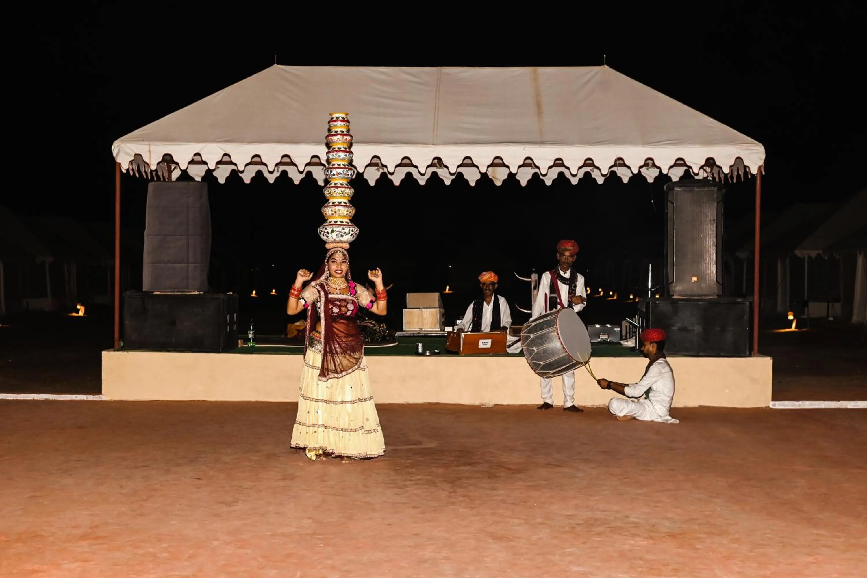 The Captain Desert Camp