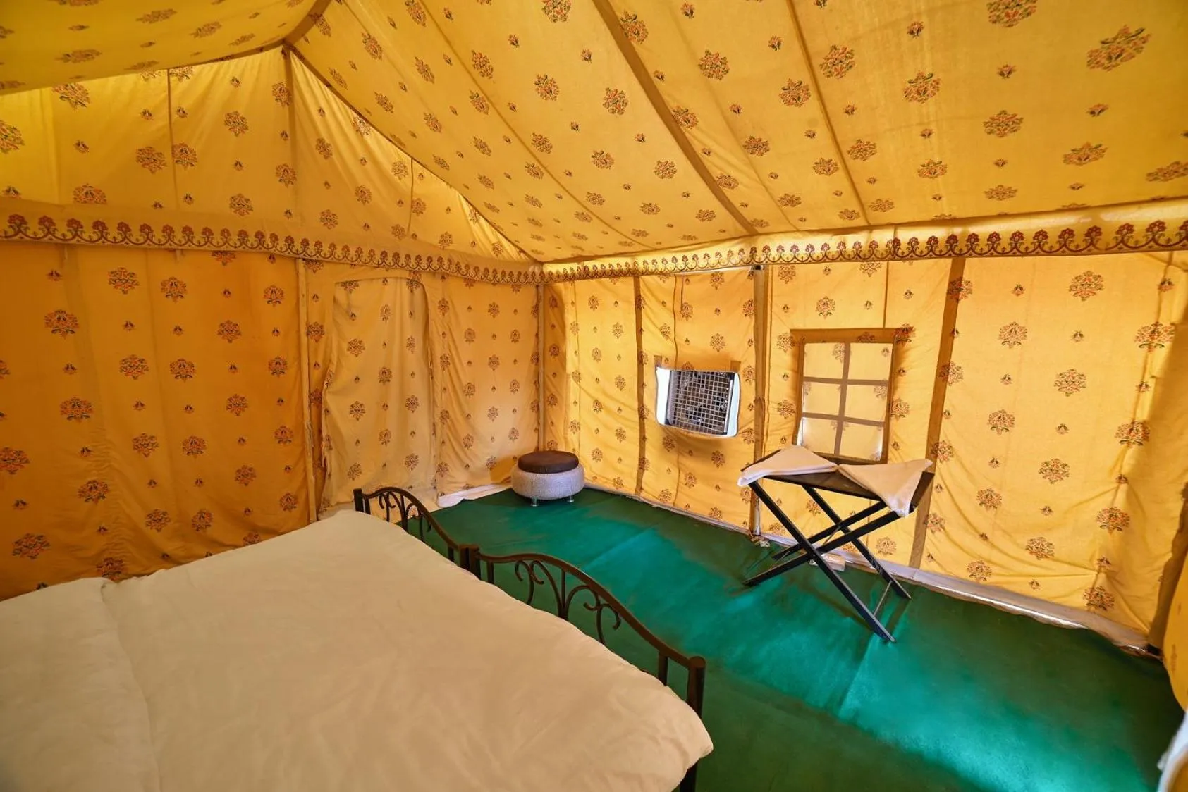 Bed in The Captain Desert Camp