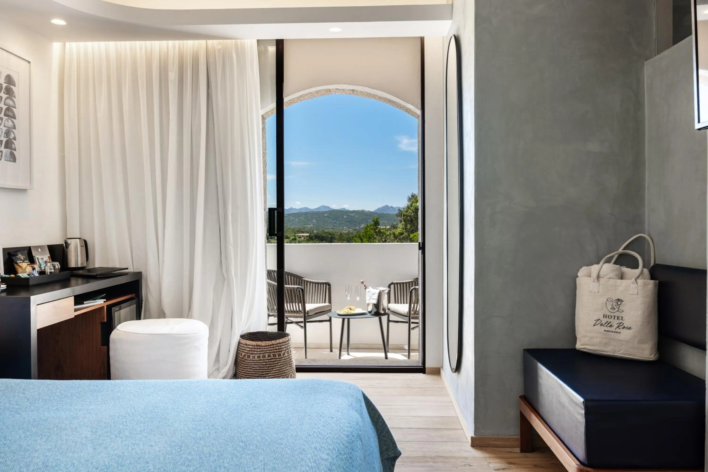 Bed in Hotel delle Rose a Luxury Boutique Hotel