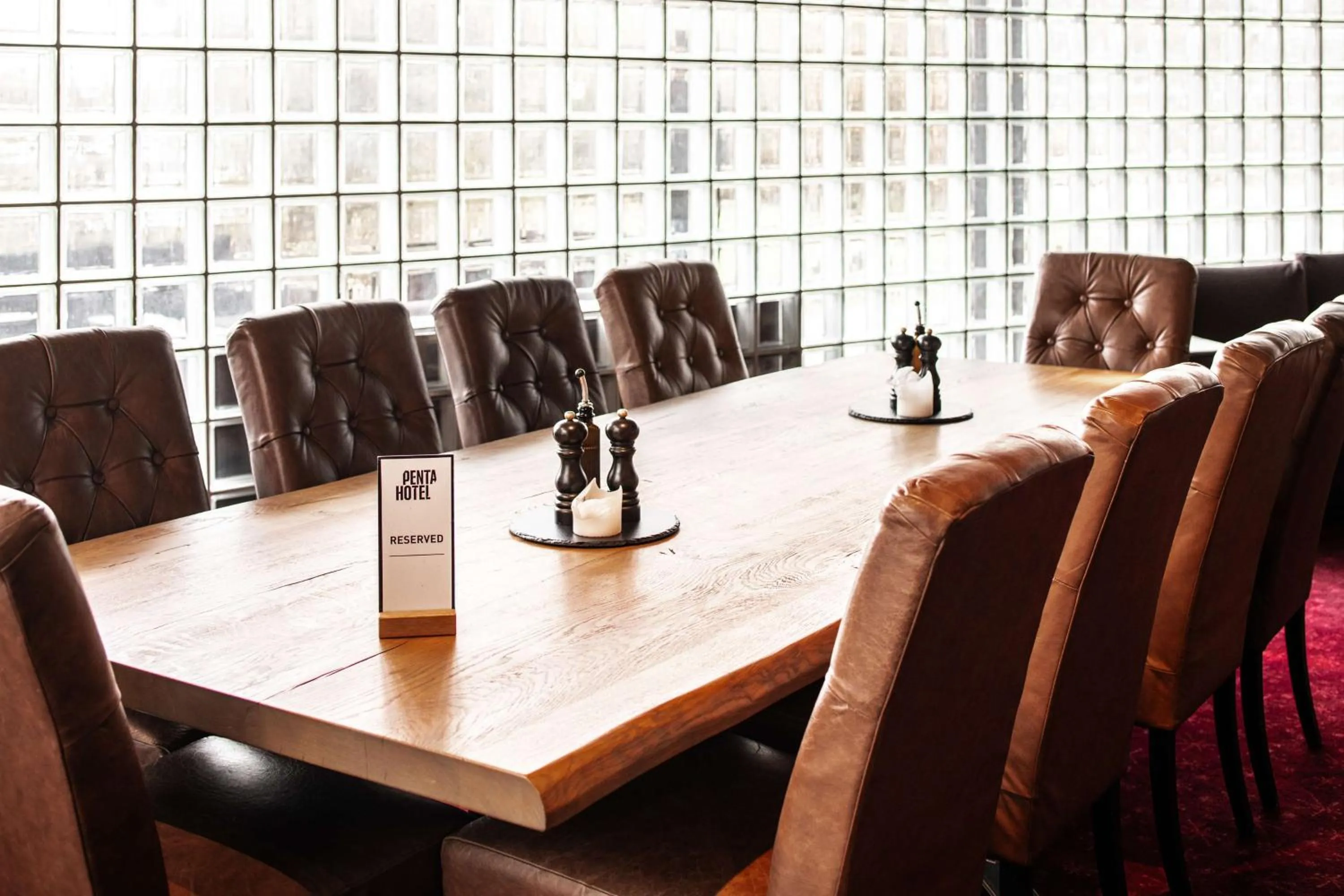 Restaurant/places to eat in pentahotel Kassel