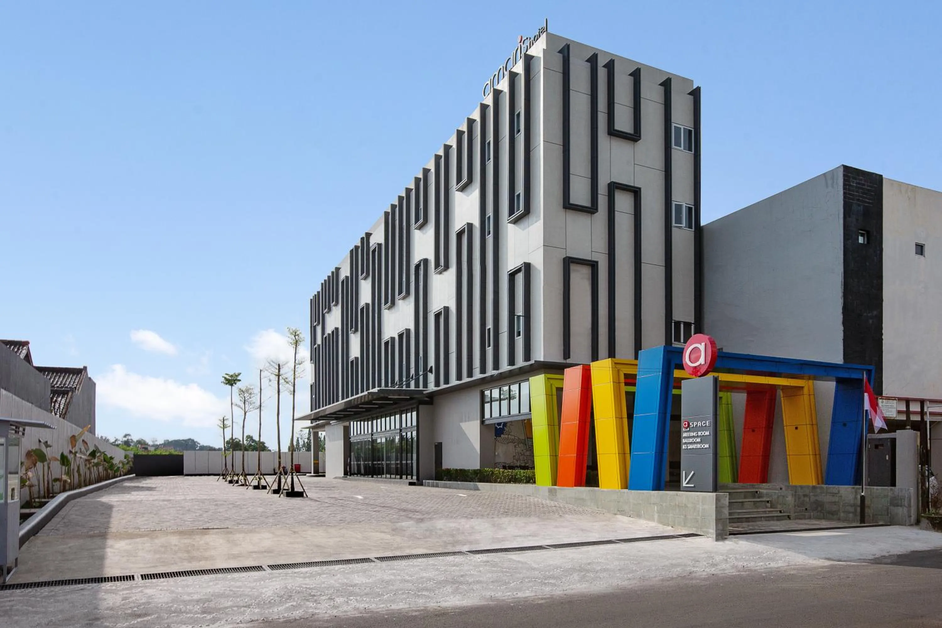 Facade/entrance in Amaris Hotel Tasikmalaya
