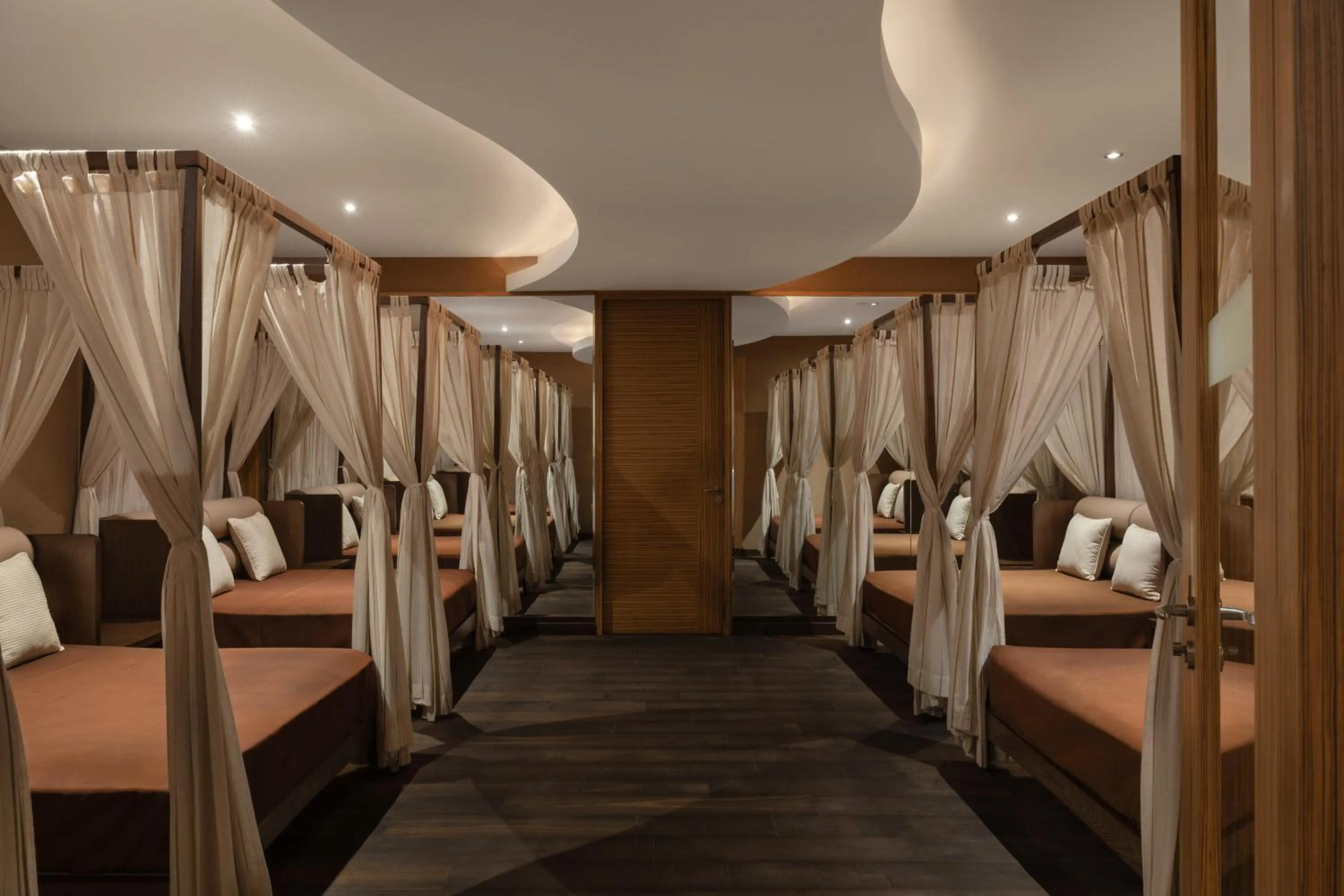 Bed in Meliá Desert Palm Member of Meliá Collection