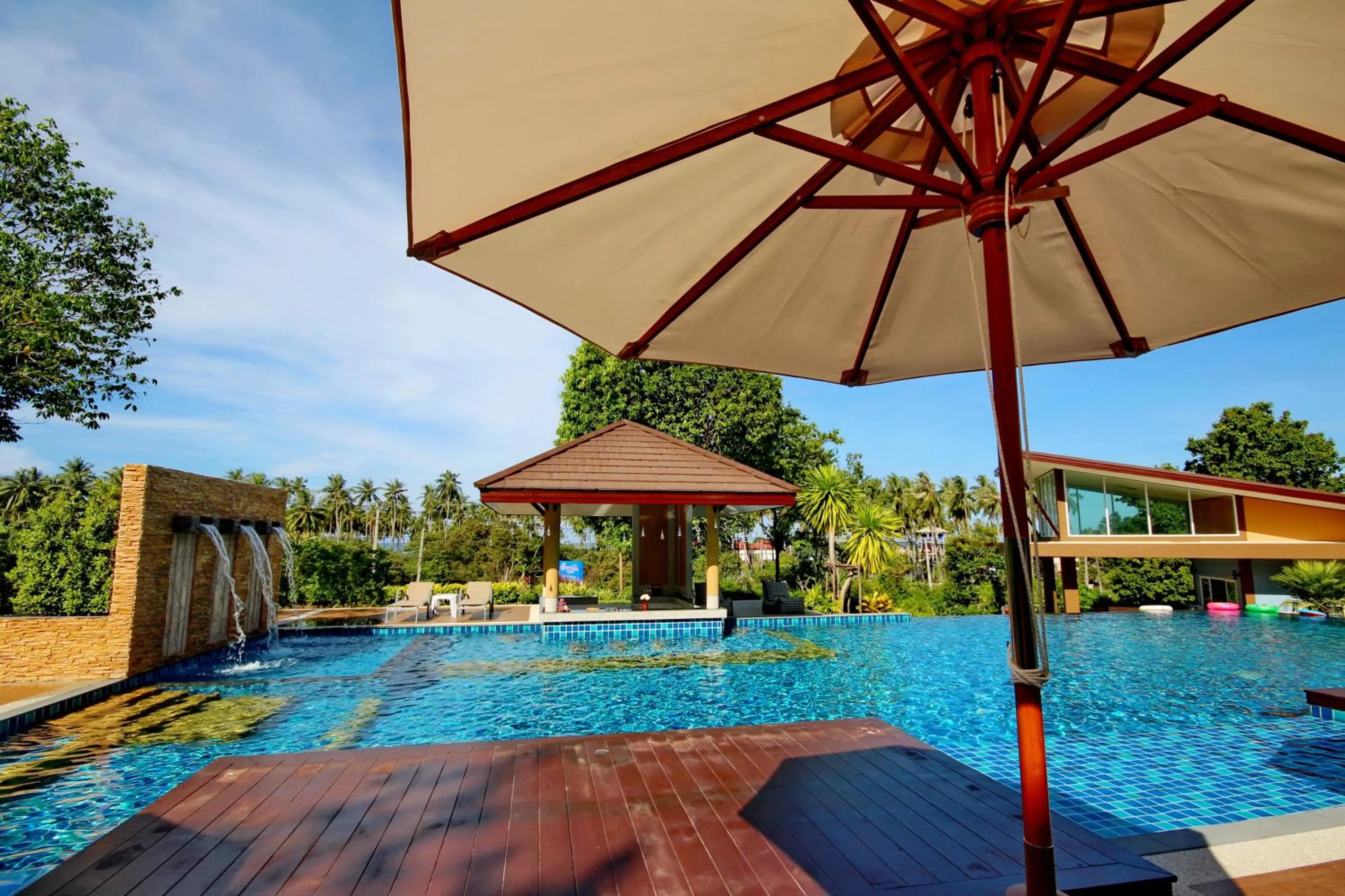 Lounge or bar in Phutara Lanta Resort - SHA Extra Plus Koh Lanta