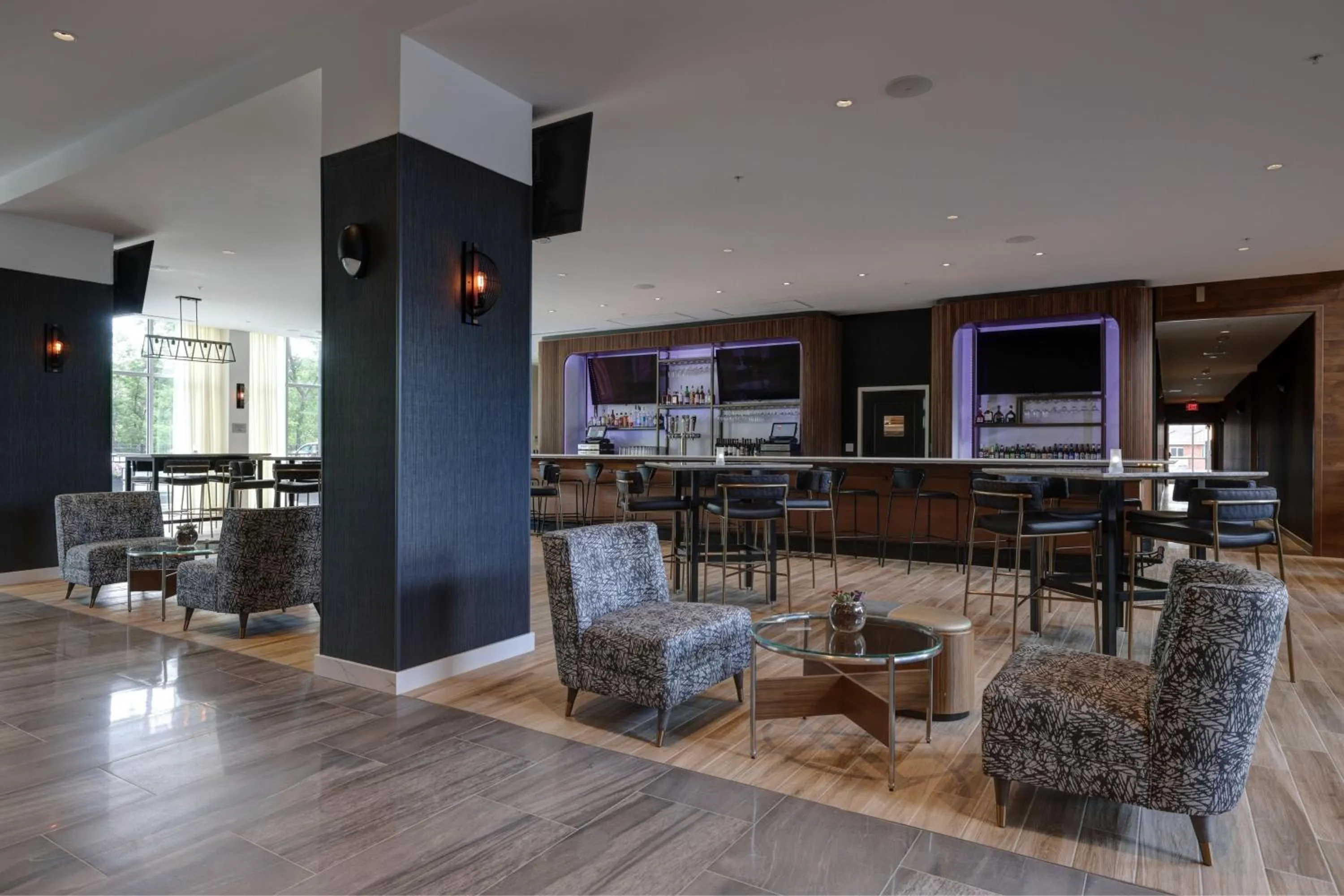 Restaurant/places to eat in Courtyard by Marriott Iowa City University Heights