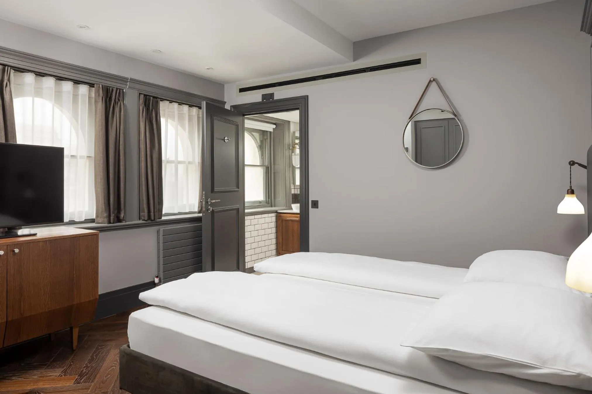 Bedroom, Bed in Hapimag Apartments London