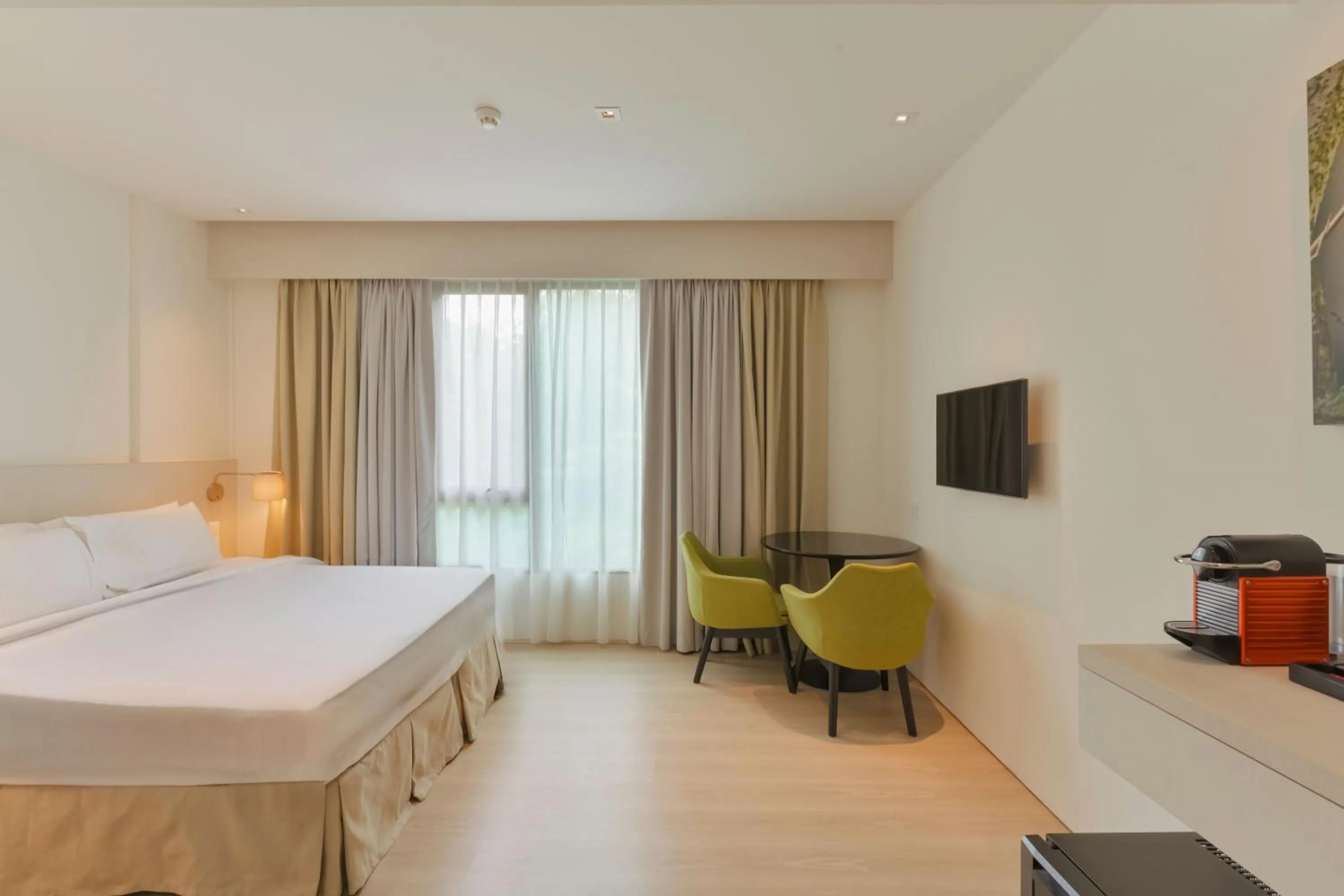 Guests, Bed in Changi Cove