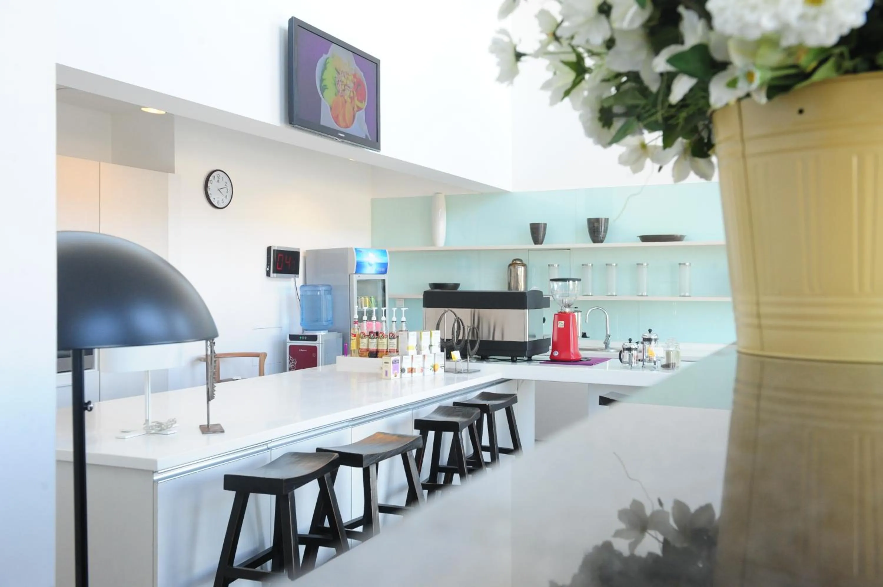 Restaurant/places to eat, Kitchen/Kitchenette in Hotel MoMc