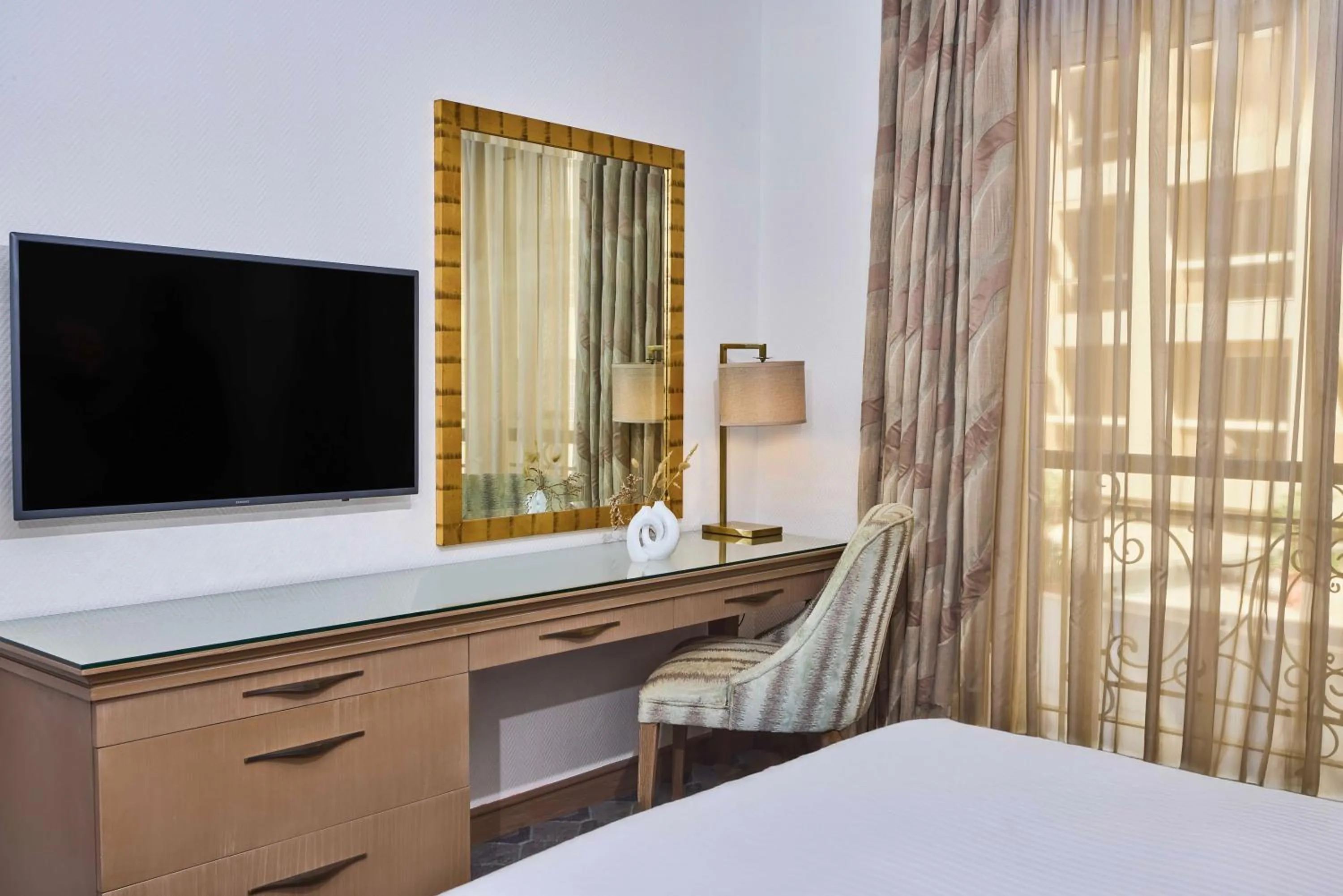 TV and multimedia, Bed in Gefinor Rotana – Beirut