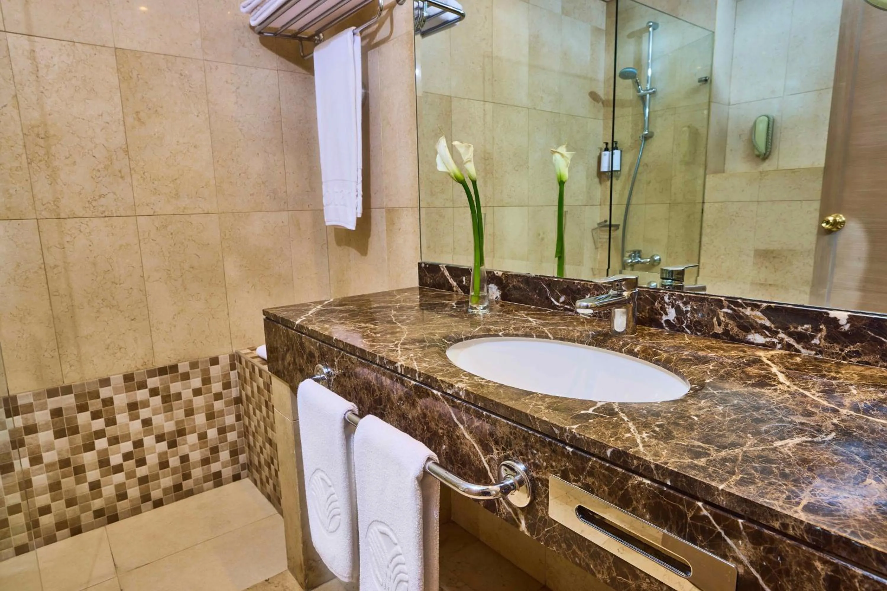 Bathroom in Gefinor Rotana – Beirut