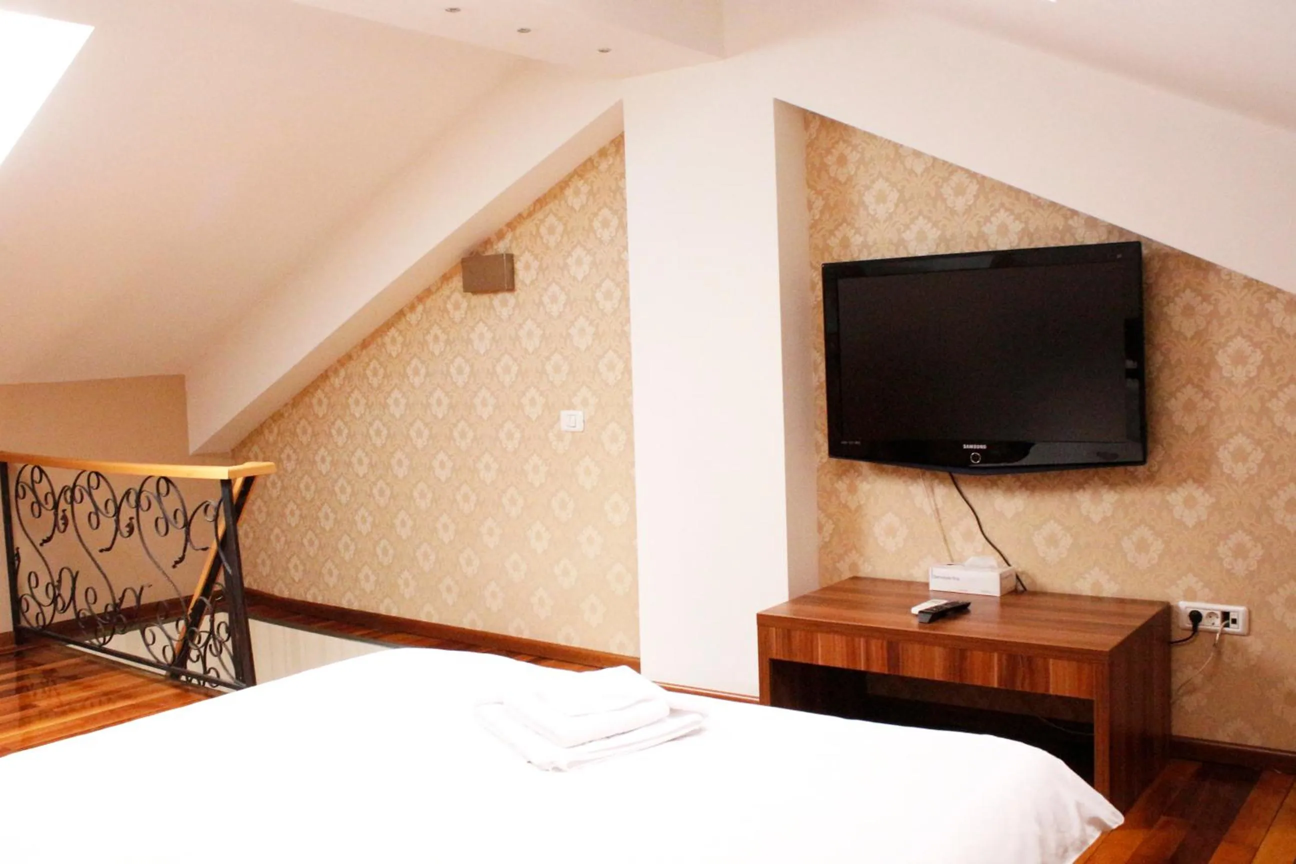 Bedroom, Bed in Hotel Papion