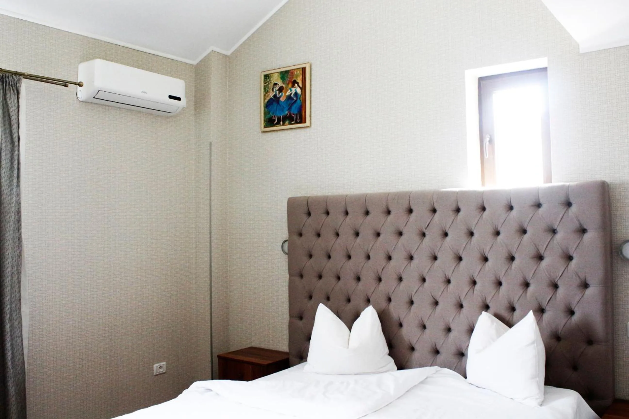 Bedroom, Bed in Hotel Papion