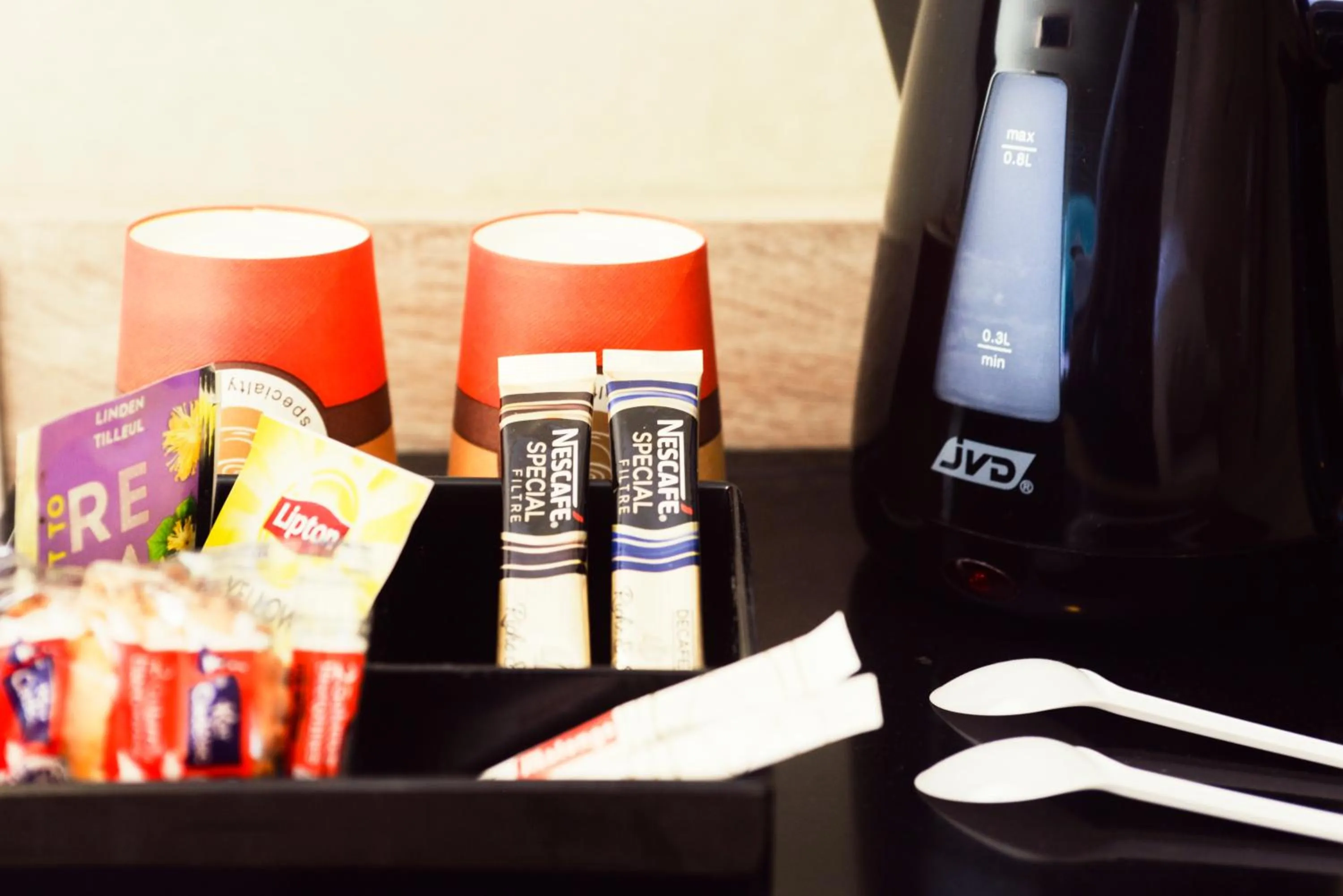 Coffee/tea facilities in Kyriad Auray