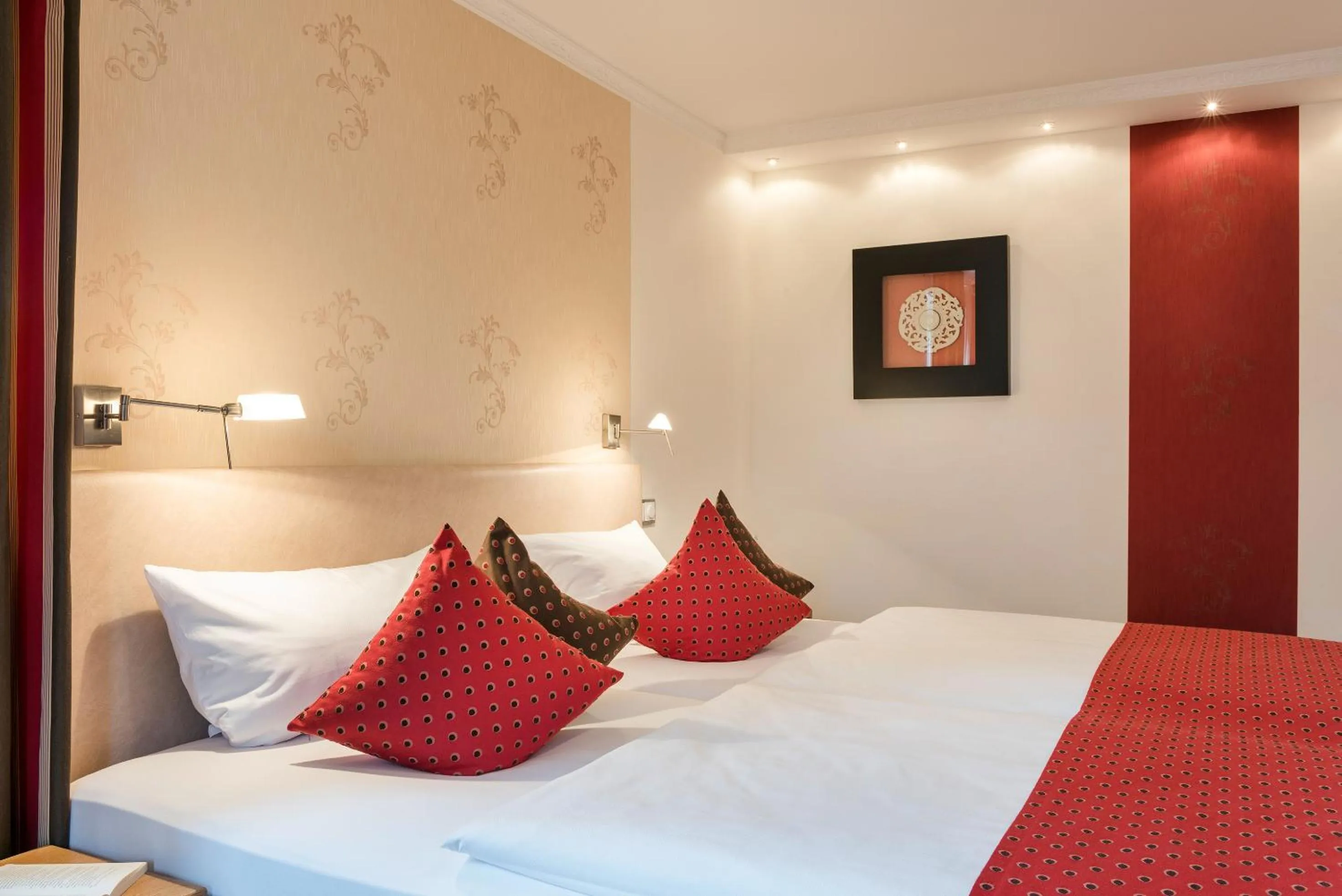 Photo of the whole room, Bed in Der Westerhof Hotel