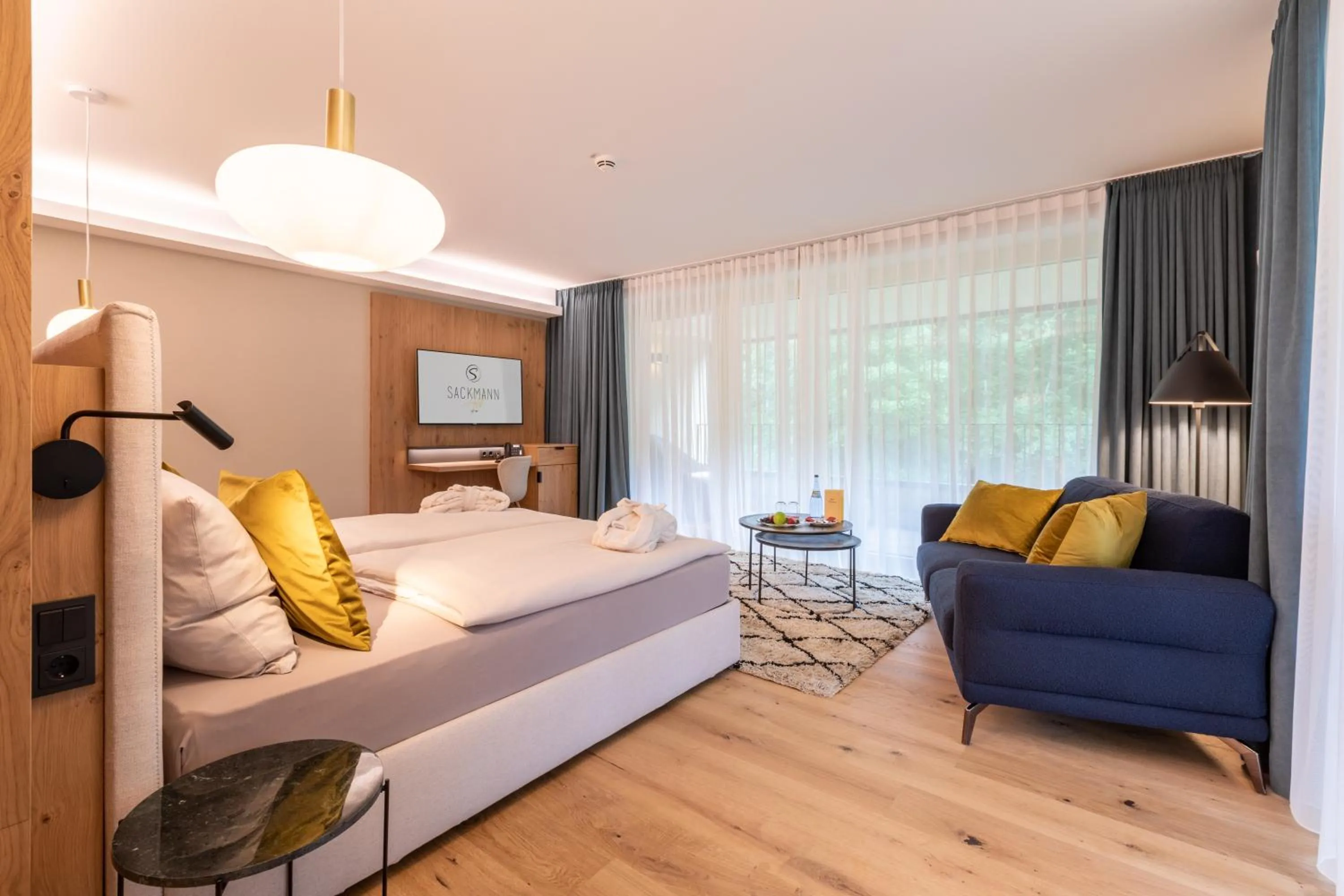 Photo of the whole room, Bed in Sackmann Genuss und Spa Resort