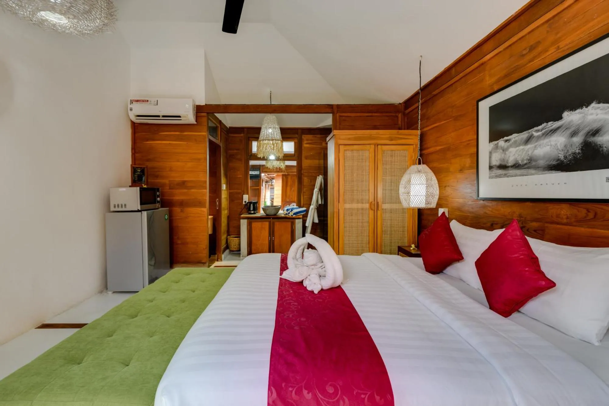 Bedroom, Bed in Turtle Villas, Canggu Managed by Manara