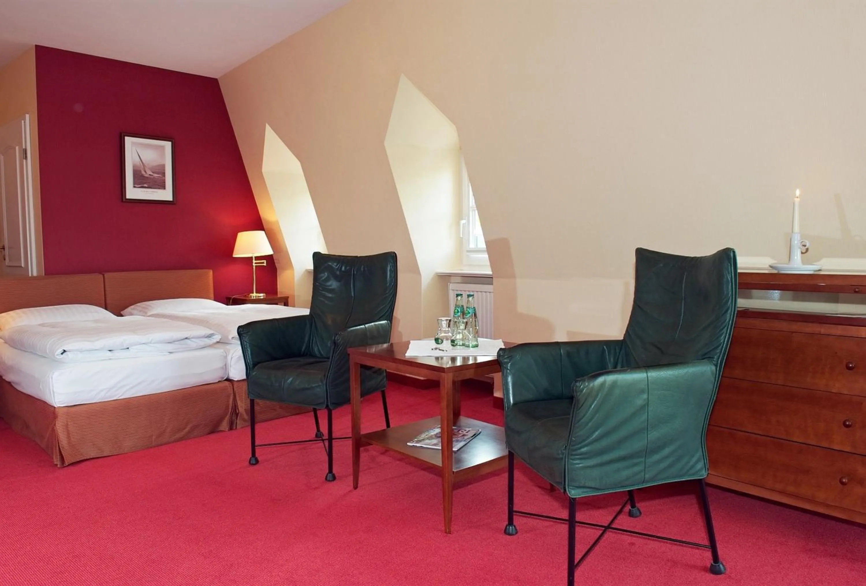 Photo of the whole room, Bed in Romantik Hotel Kaufmannshof