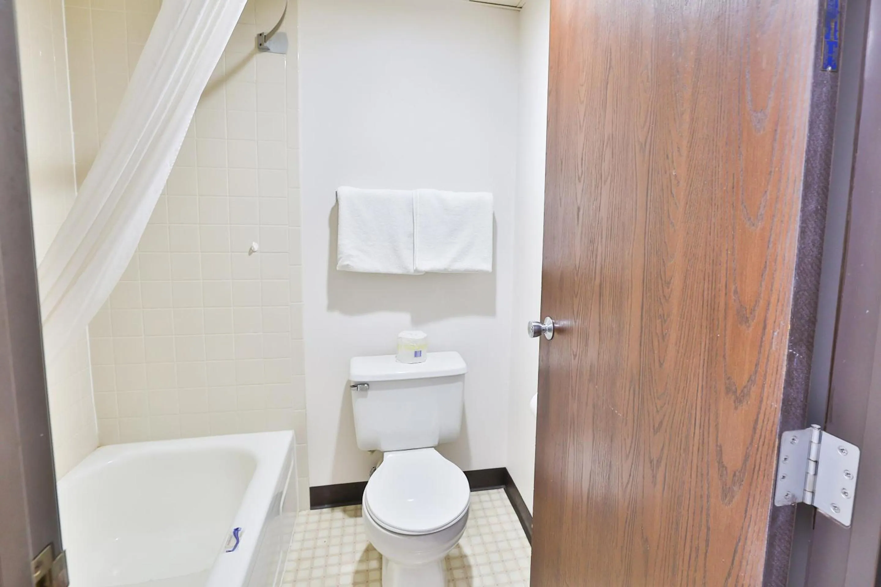 Bathroom in OYO Hotel Pipestone MN, Canterbury Park