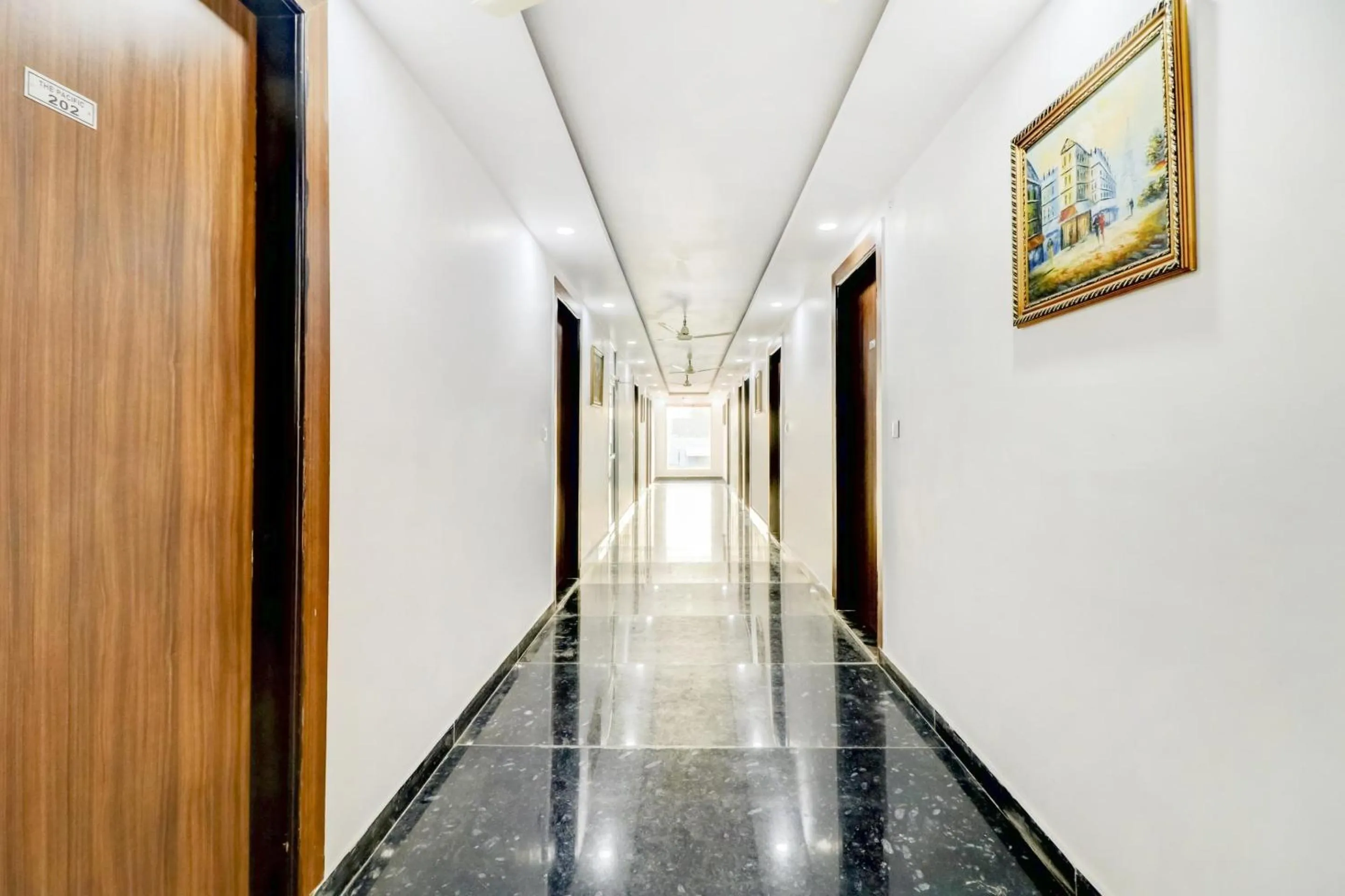 Lobby or reception in Hotel O Ratan Pacific Hotel And Party Hall