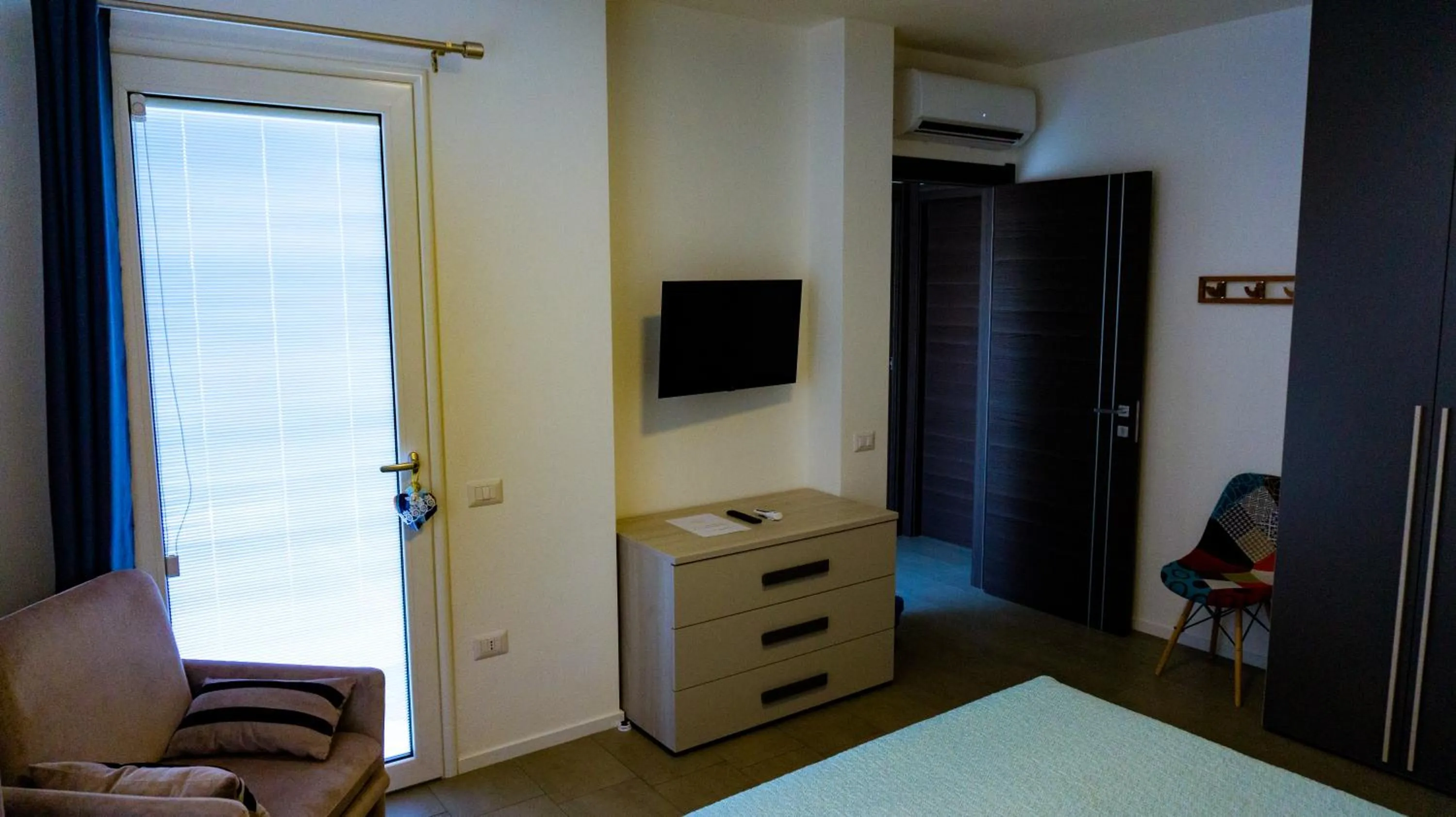 TV and multimedia, Bed in B&B Montrabu