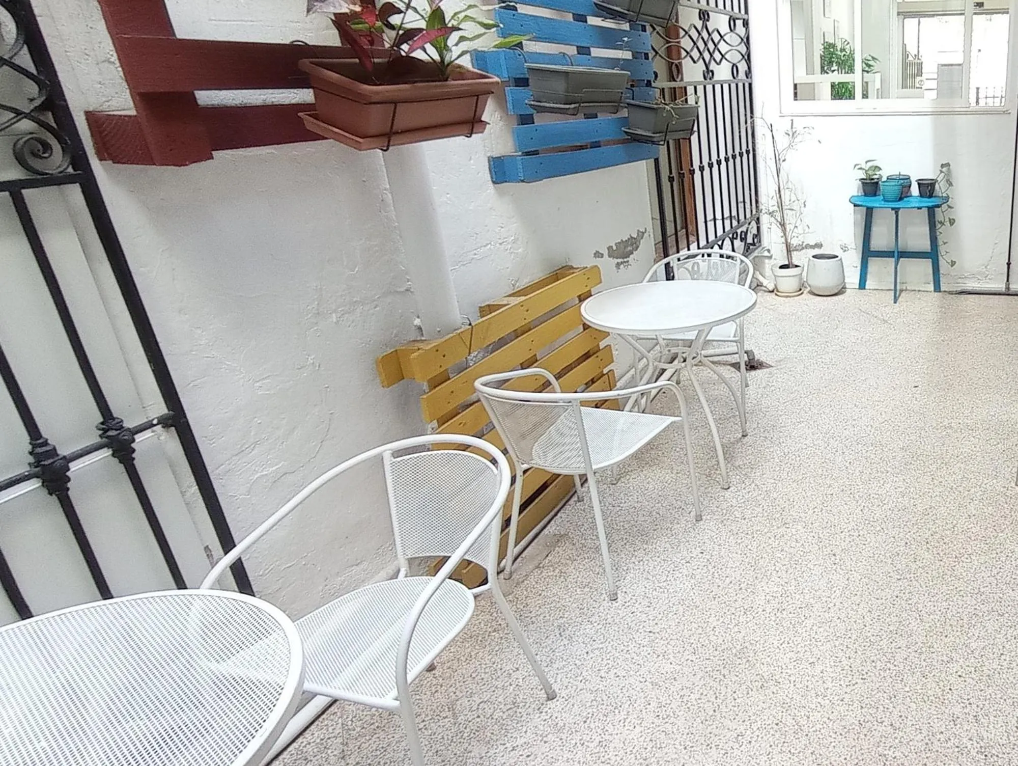 Patio in Hostal El Mercat