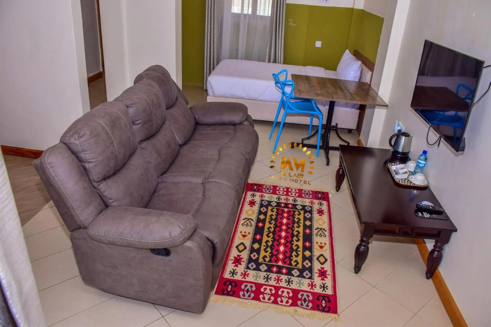 Seating area, Bed in Walabi Mara Hotel