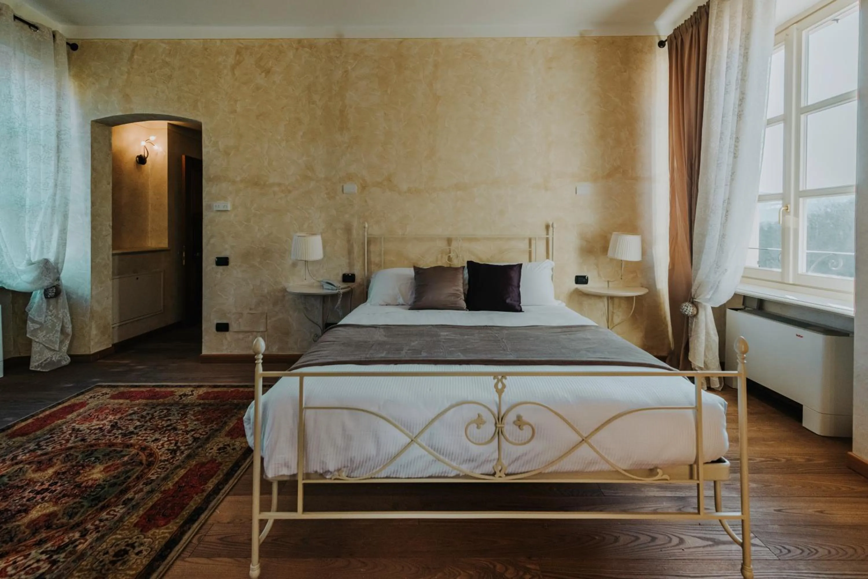 Bedroom, Bed in Il Castello di Bubbio