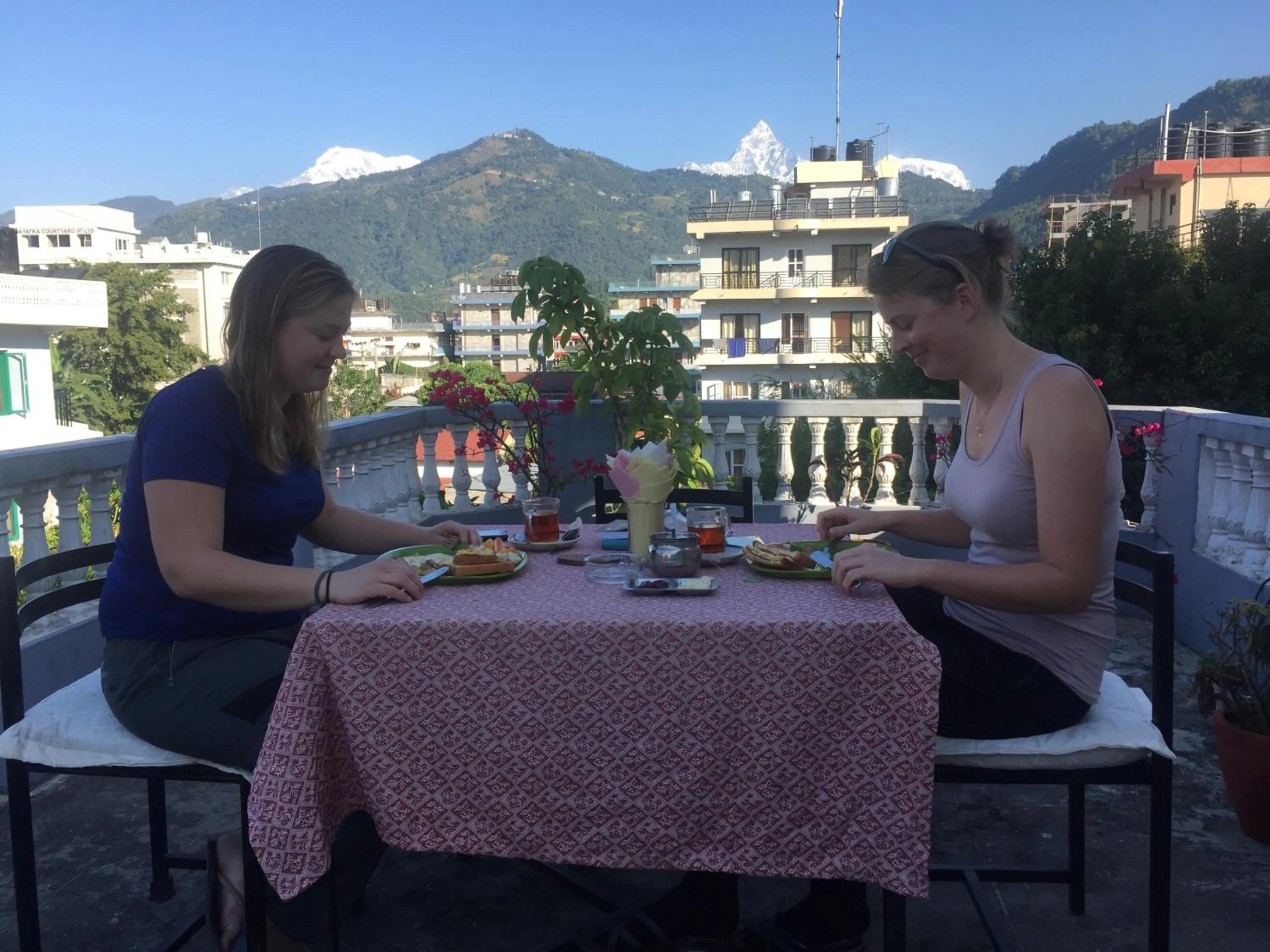 Food and drinks in Hotel Fishtail Villa