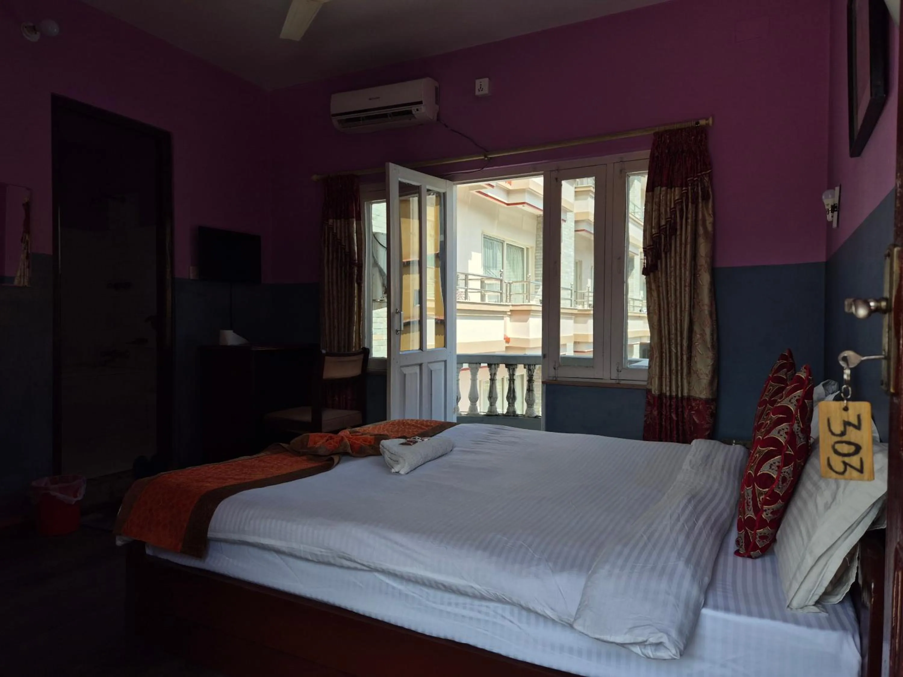 Photo of the whole room, Bed in Hotel Fishtail Villa