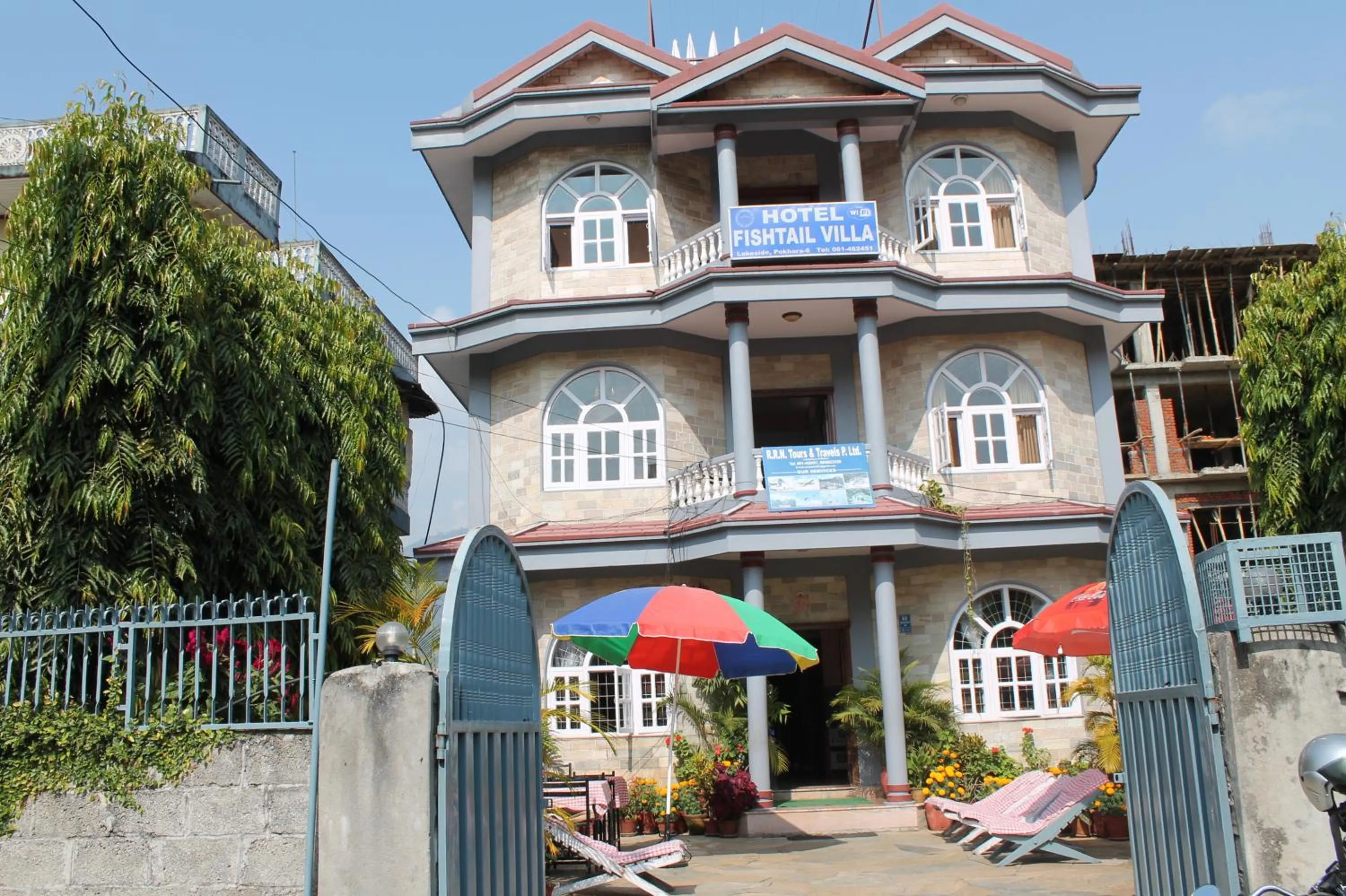 Facade/entrance in Hotel Fishtail Villa