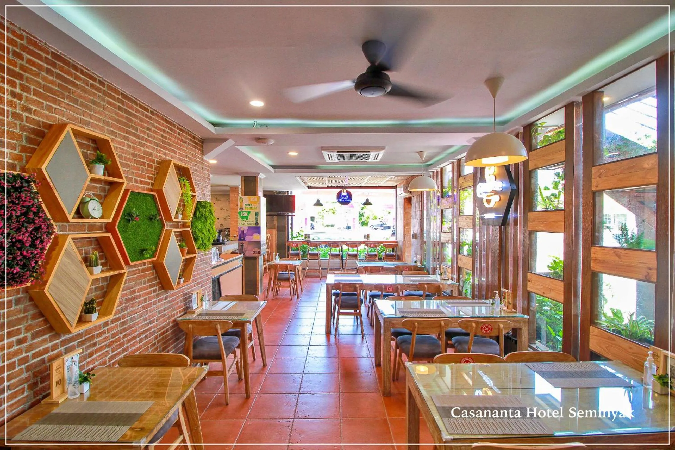 Restaurant/places to eat in Casananta Seminyak