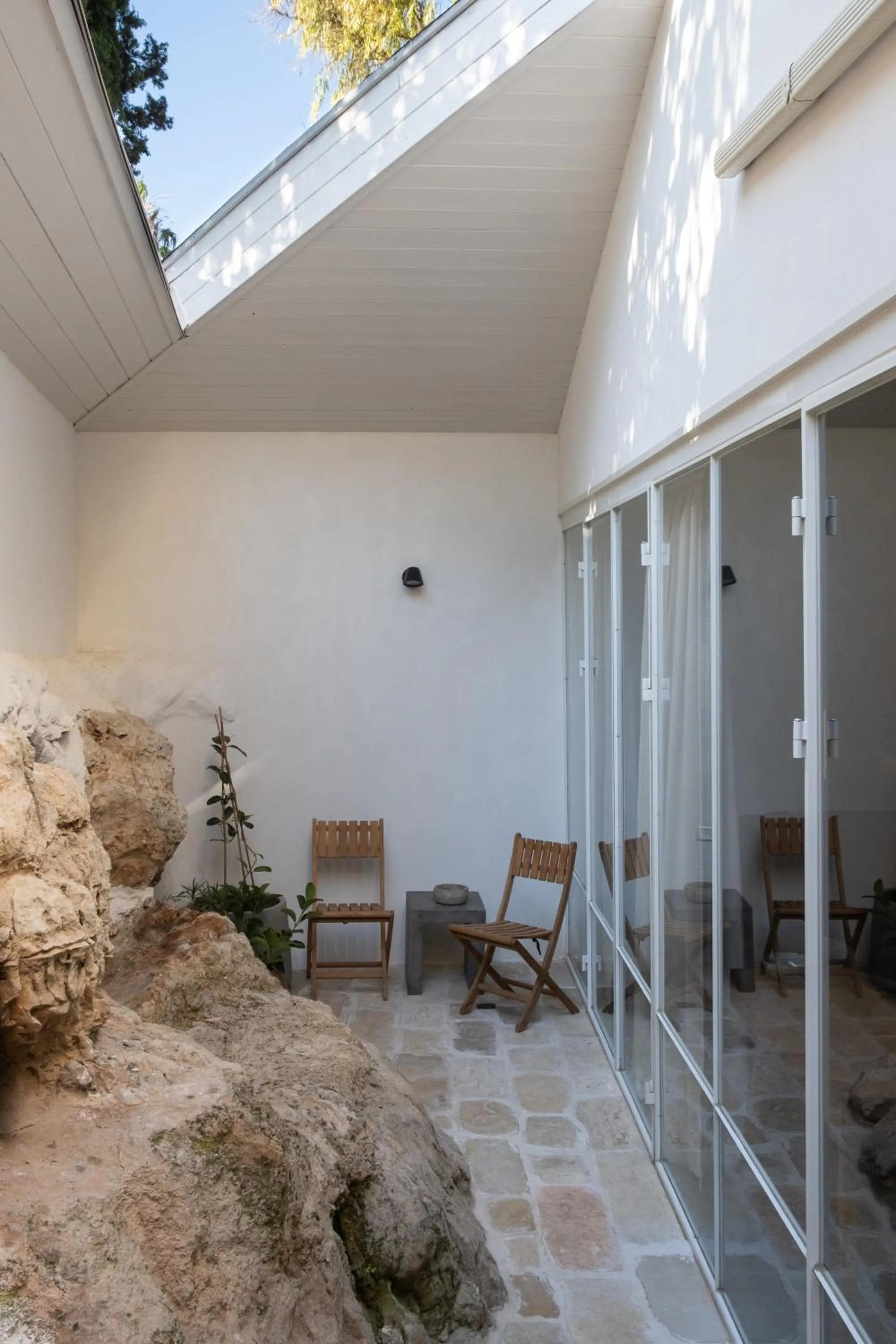 Patio in Khan Ein Karem Boutique Hotel