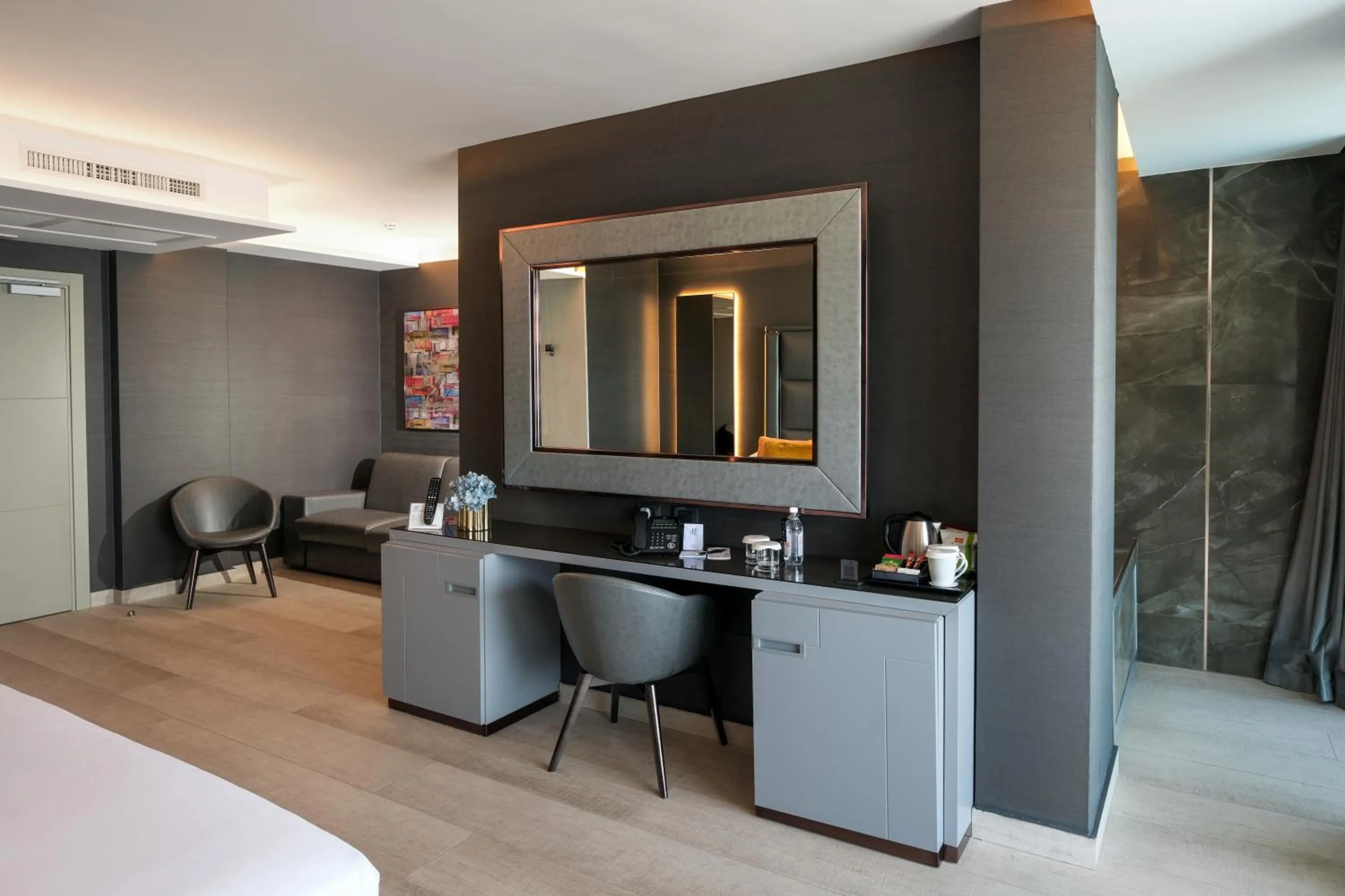 Photo of the whole room in Hotel & Resort Tre Fontane Luxury