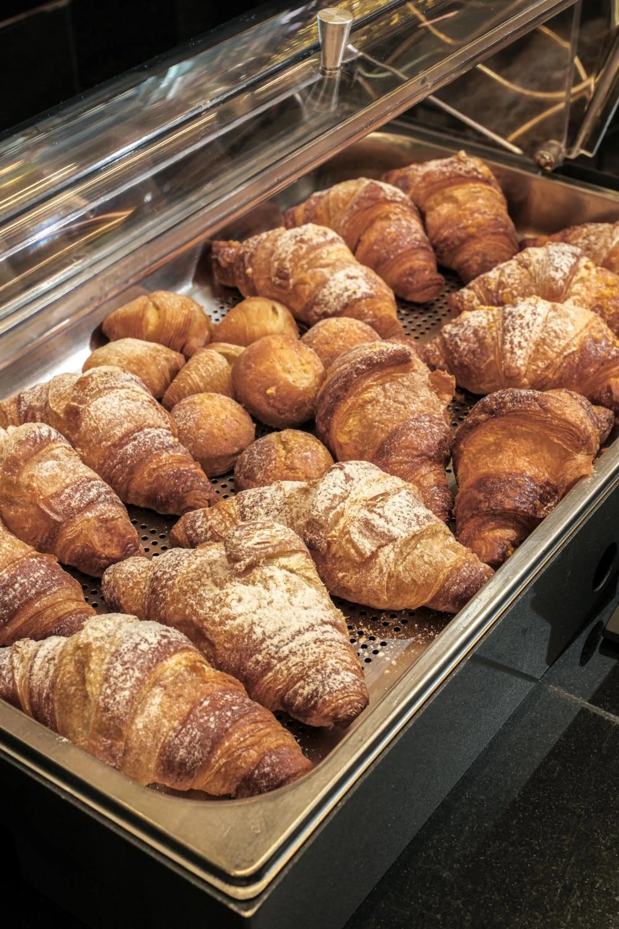 Breakfast in Hotel & Resort Tre Fontane Luxury