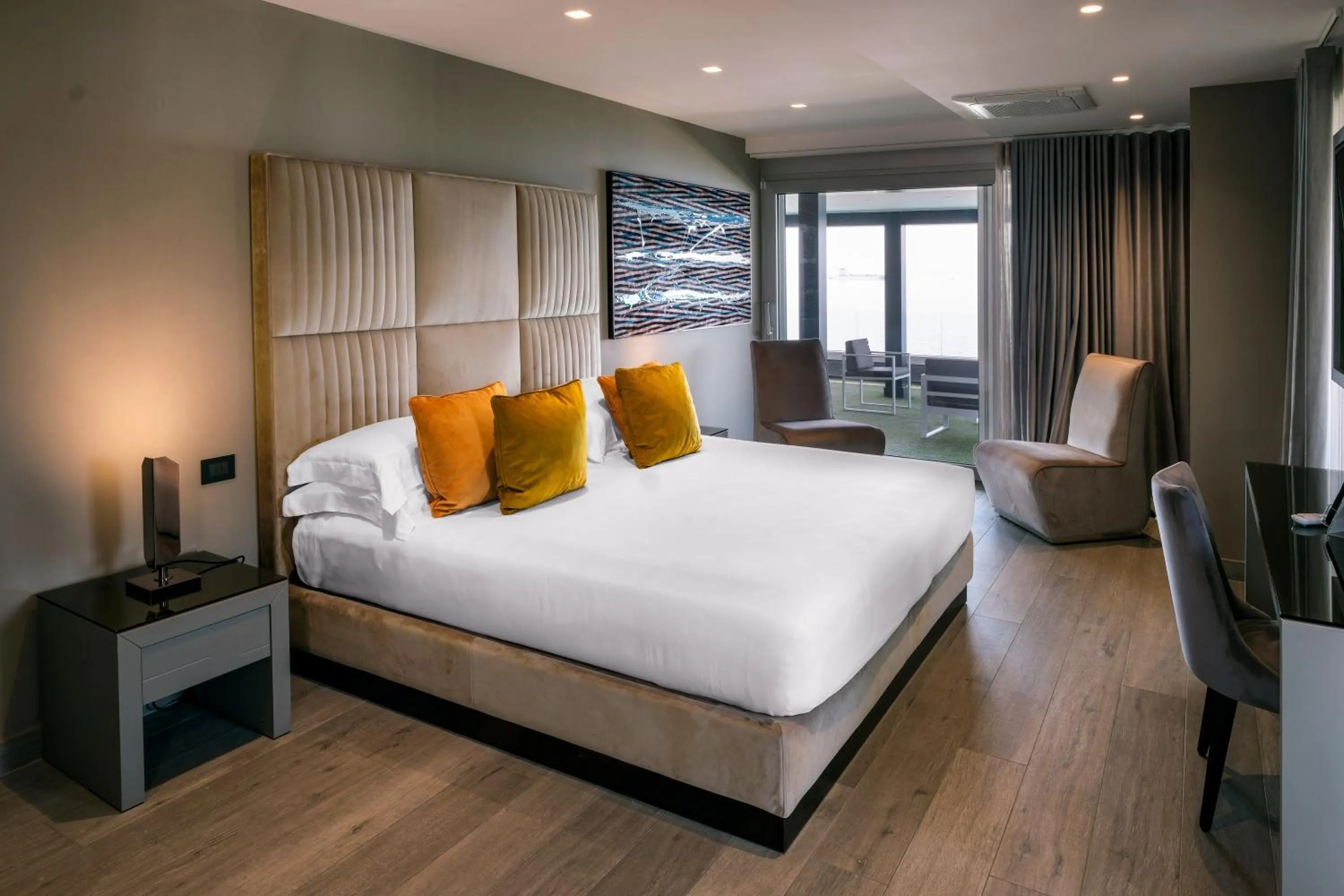 Bed in Hotel & Resort Tre Fontane Luxury