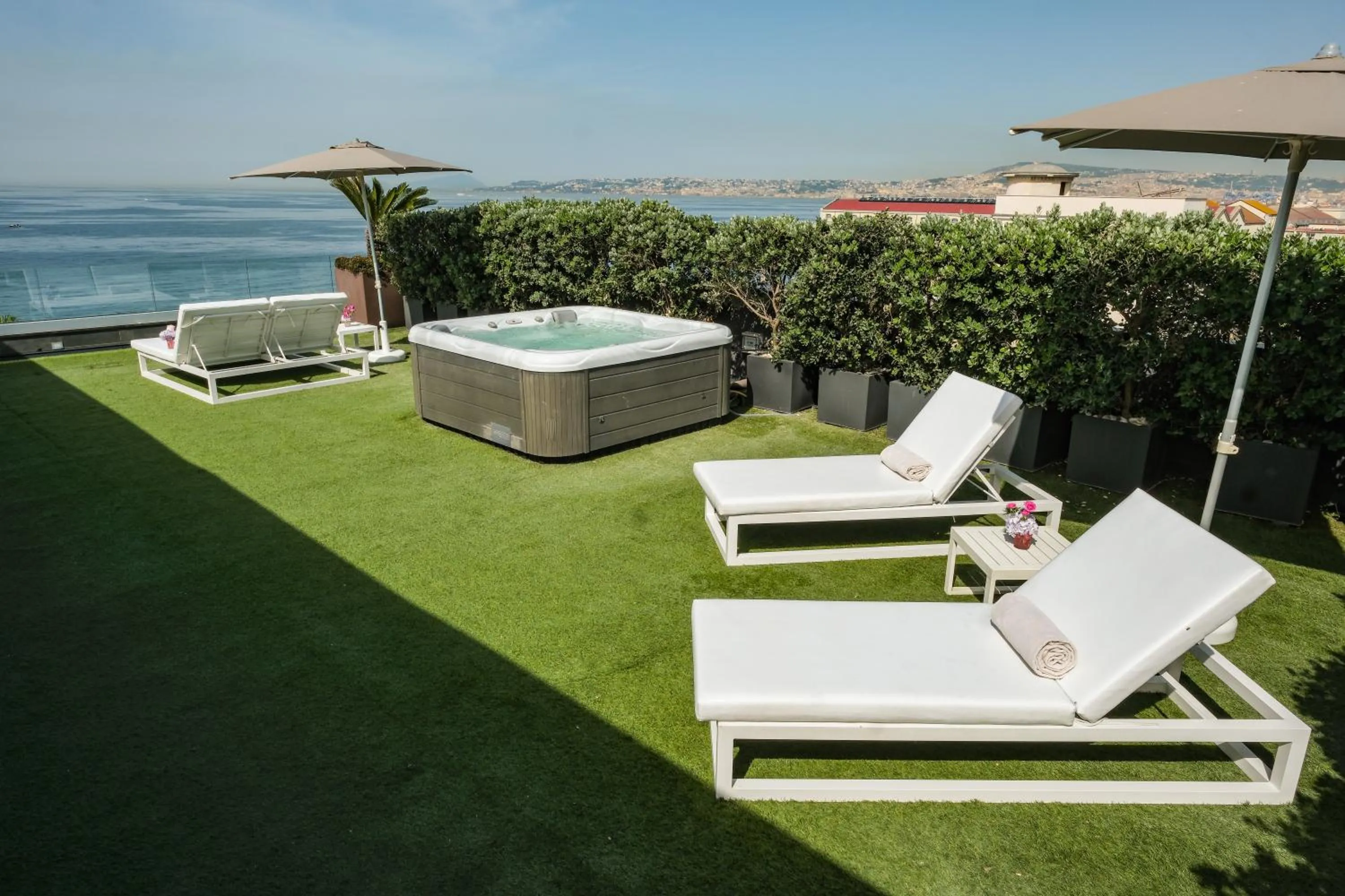 Hot Tub in Hotel & Resort Tre Fontane Luxury