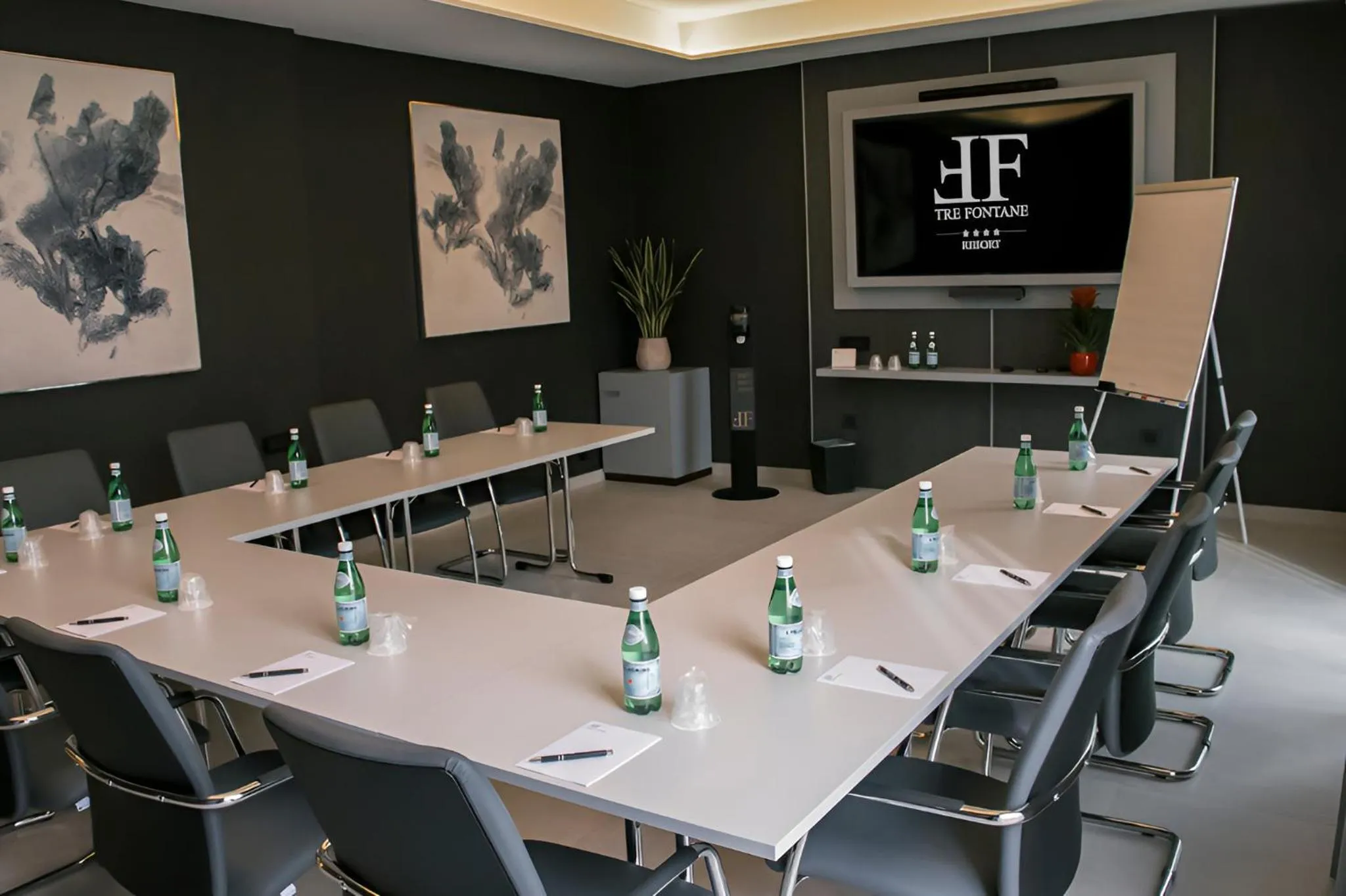 Meeting/conference room in Hotel & Resort Tre Fontane Luxury