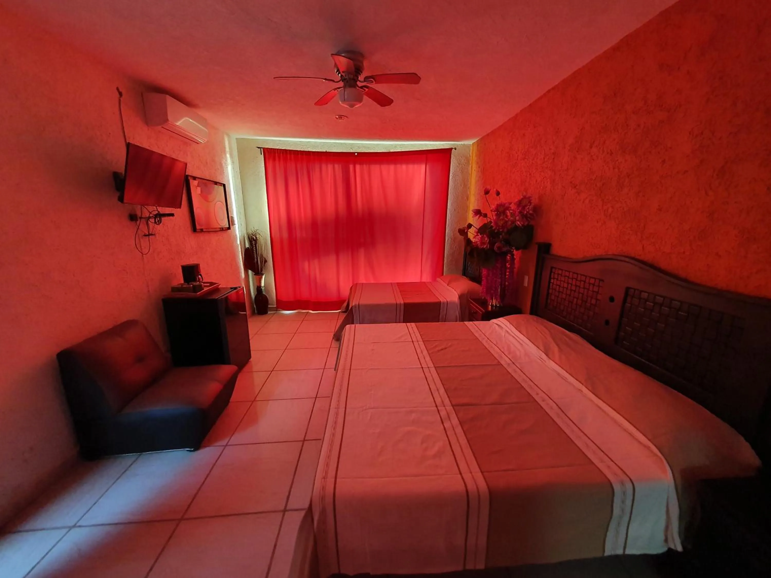 Bed in Bungalows La Perla Playa Azul