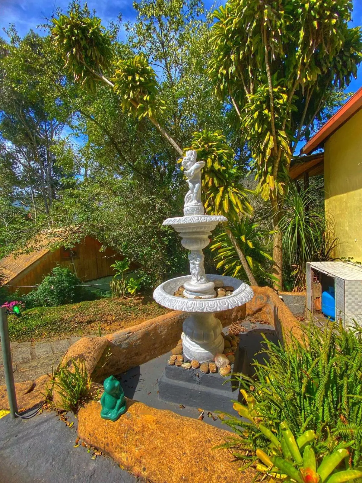 Garden in Pousada Colibri Serrano