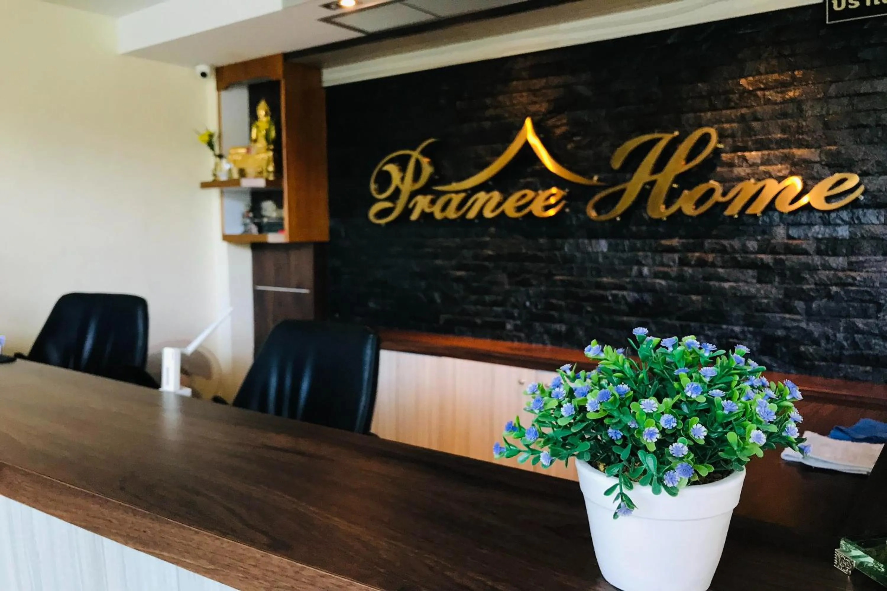 Lobby or reception in Pranee Home Phang-nga