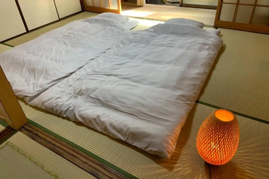 Bed in Kyoto Osaka SUMIREYA