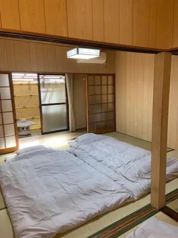 Bed in Kyoto Osaka SUMIREYA