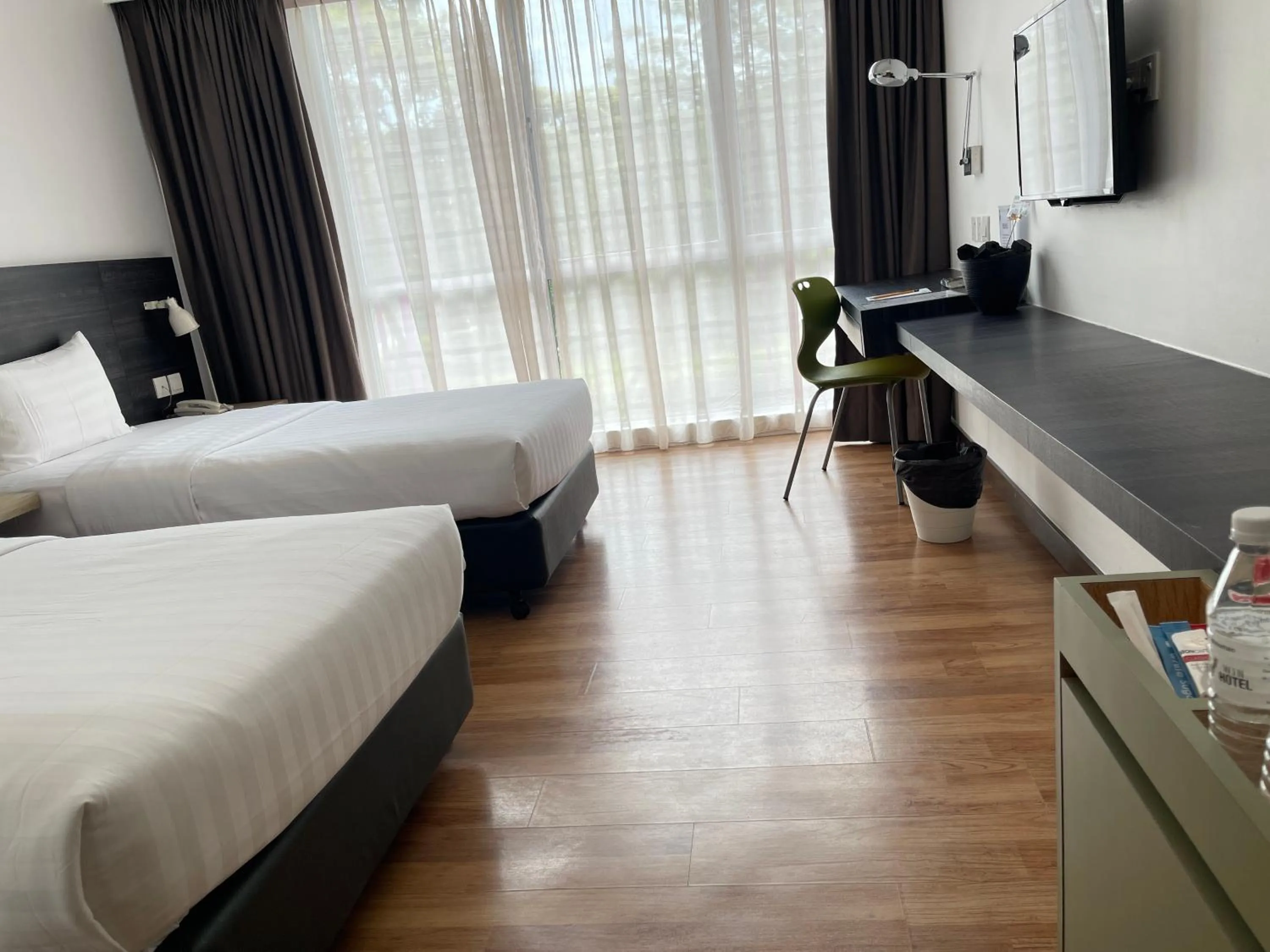 Photo of the whole room, Bed in Win Hotel