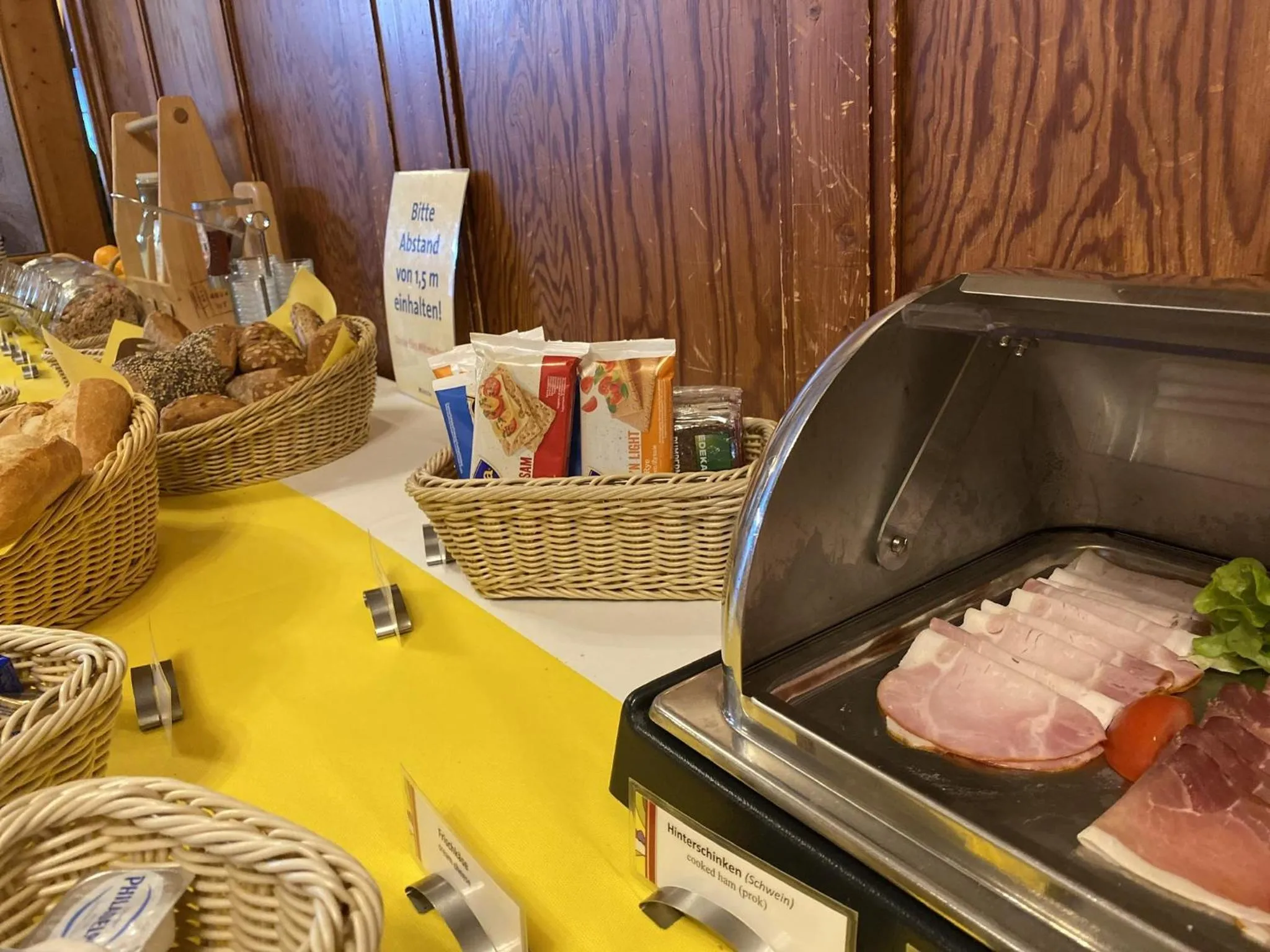 Food and drinks in Hotel Gasthaus Schützen