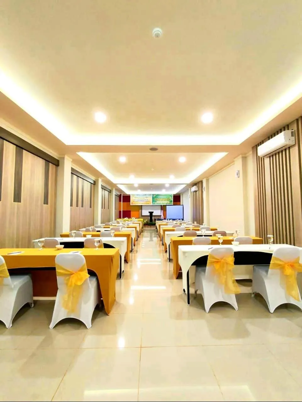 Meeting/conference room in Front One Budget Waena Abepura