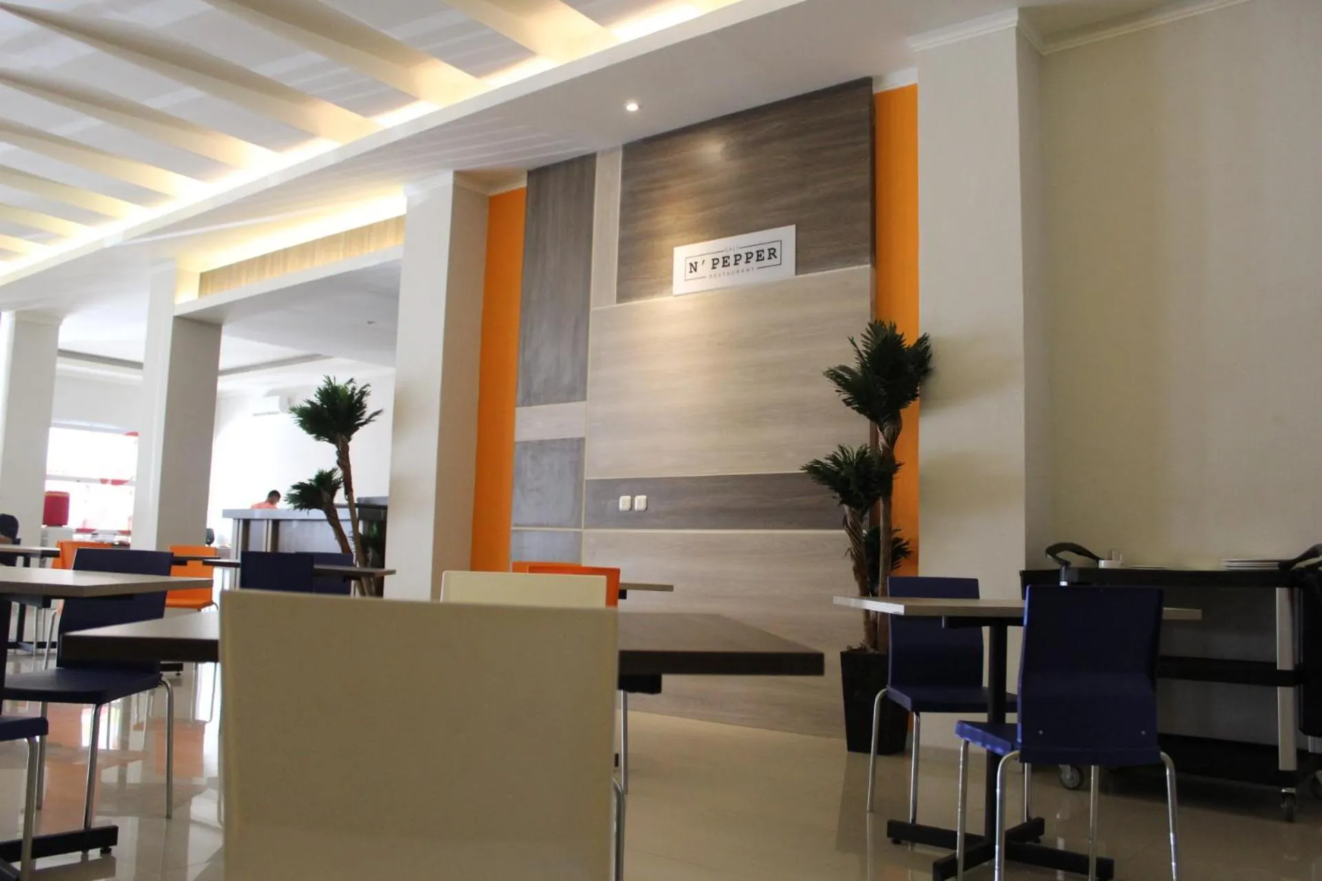 Restaurant/places to eat in Front One Budget Waena Abepura