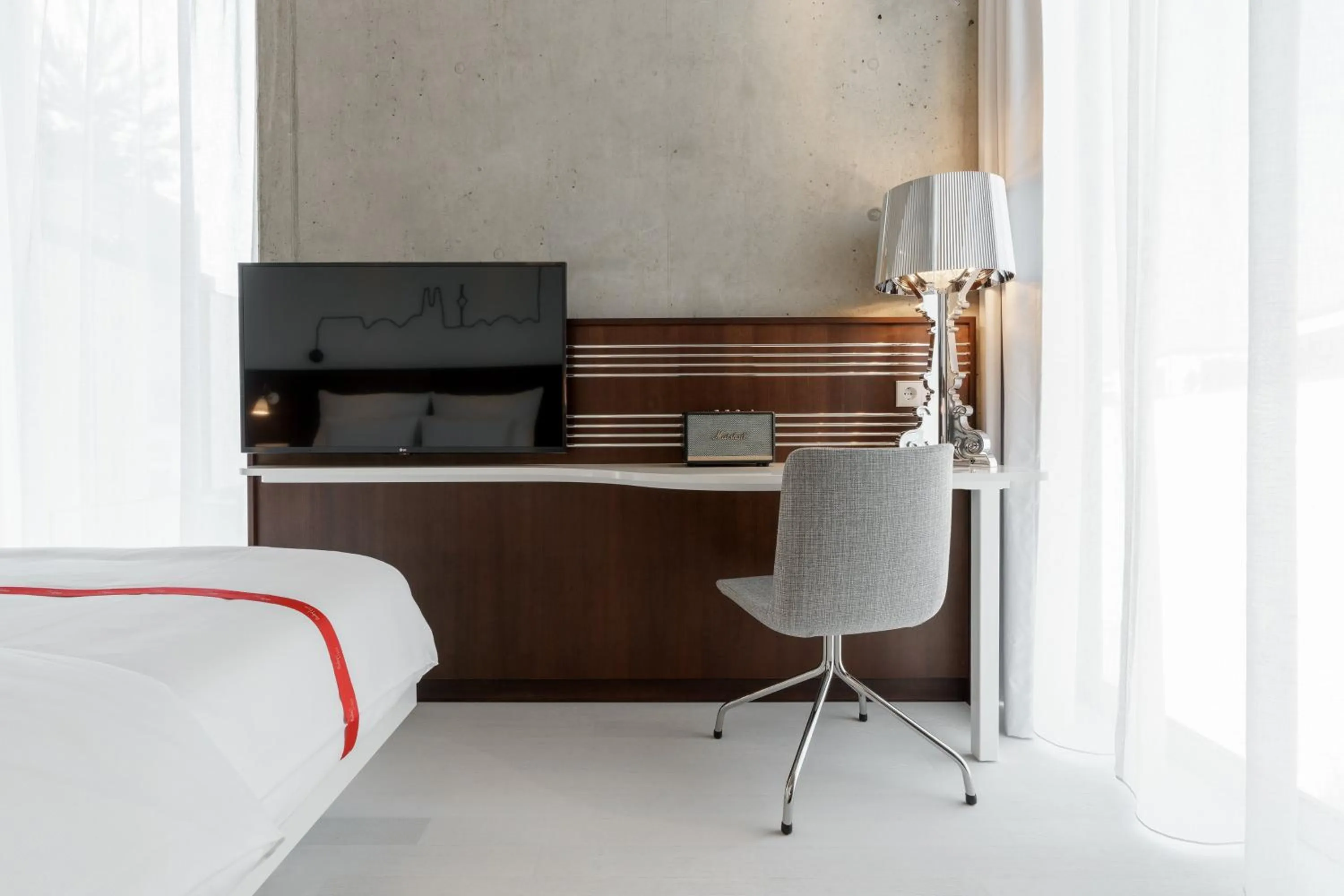 Photo of the whole room, Bed in Ruby Ella Hotel Cologne