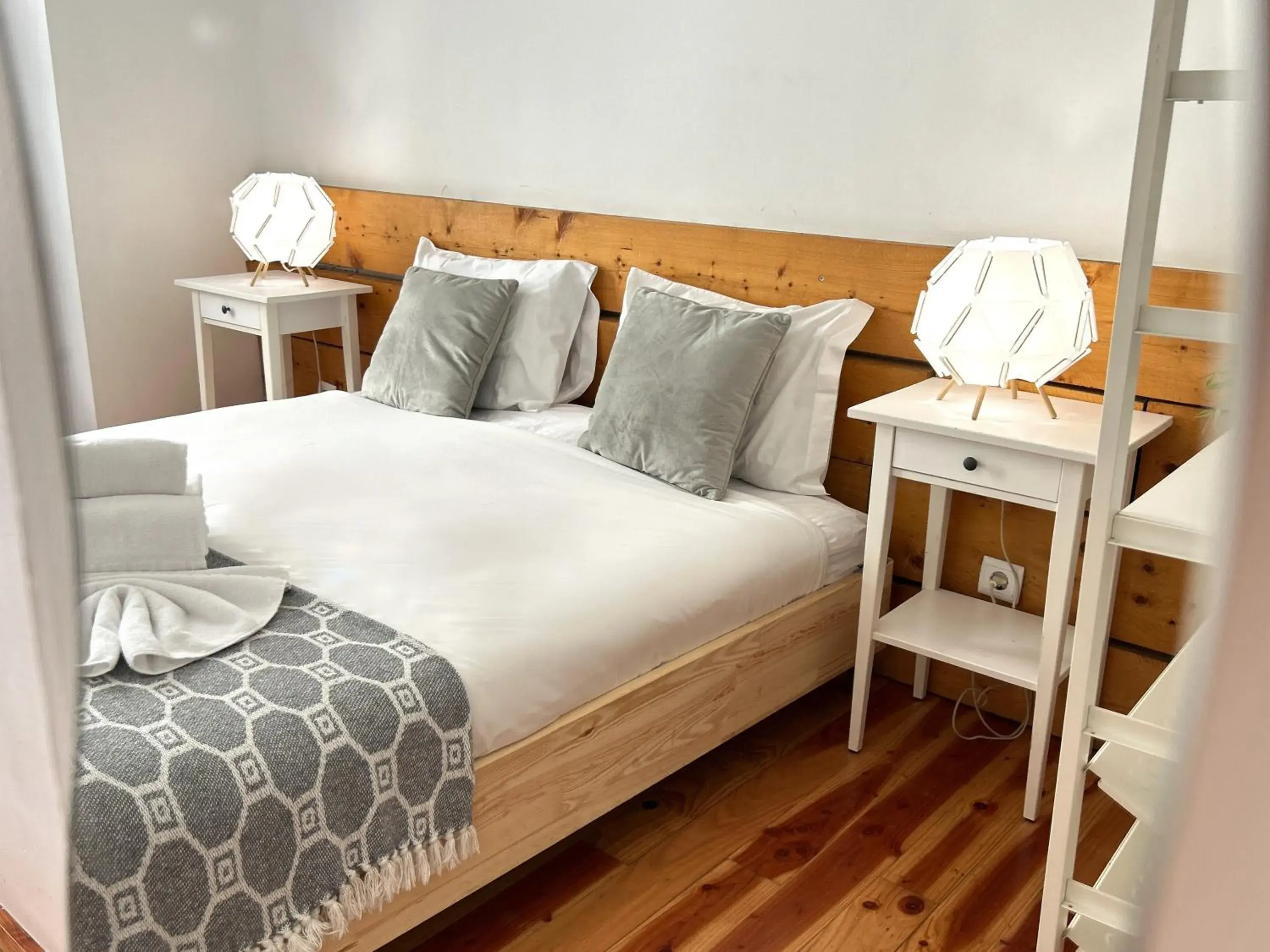 Superior Double Room with Private Bathroom - 3rd floor in 262 Baixa Guesthouse Superior Double Room with Private Bathroom - 3rd floor in 262 Baixa Guesthouse