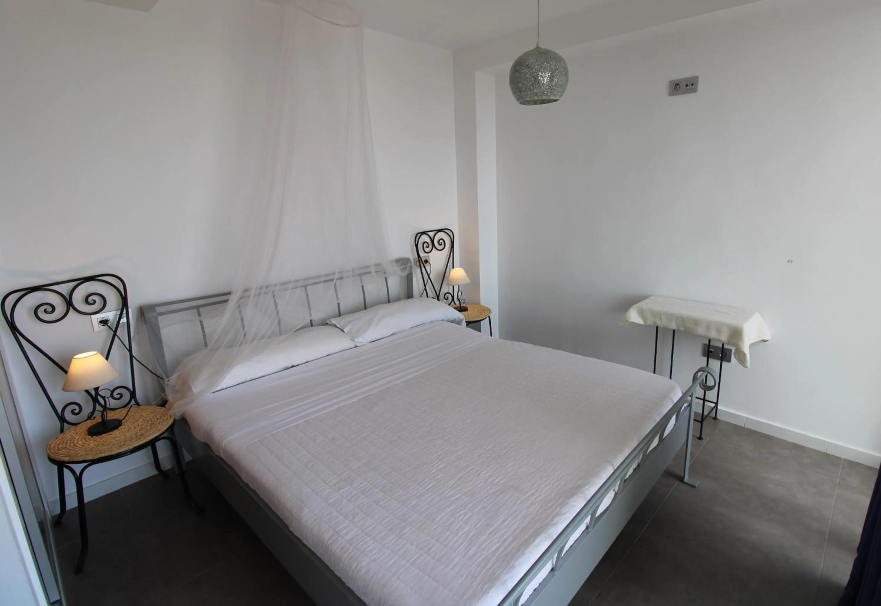 Bed in Hostal Fornet Altea